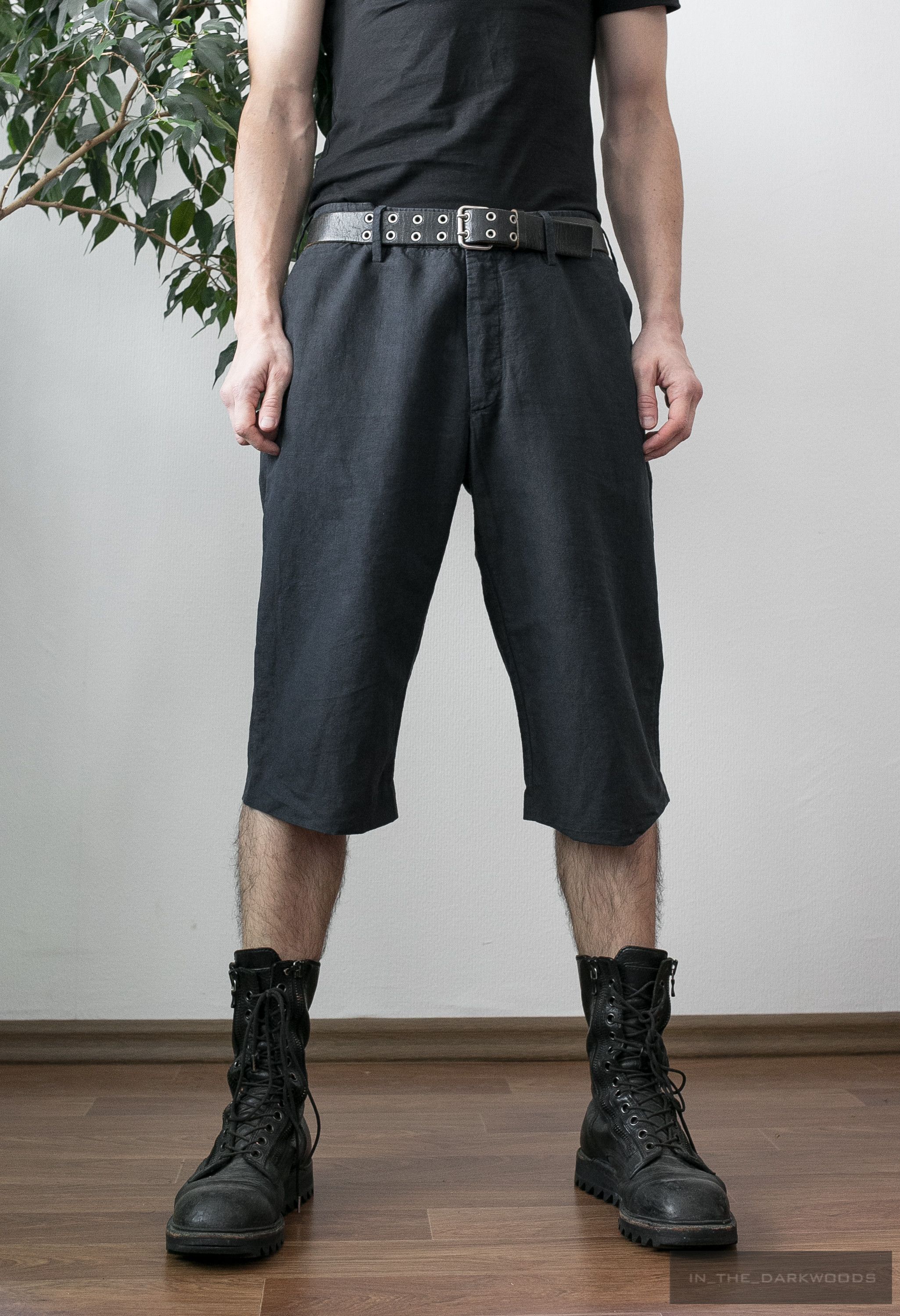 image of Forme D Expression Linen/cotton Shorts in Dark Navy, Men's (Size 32)