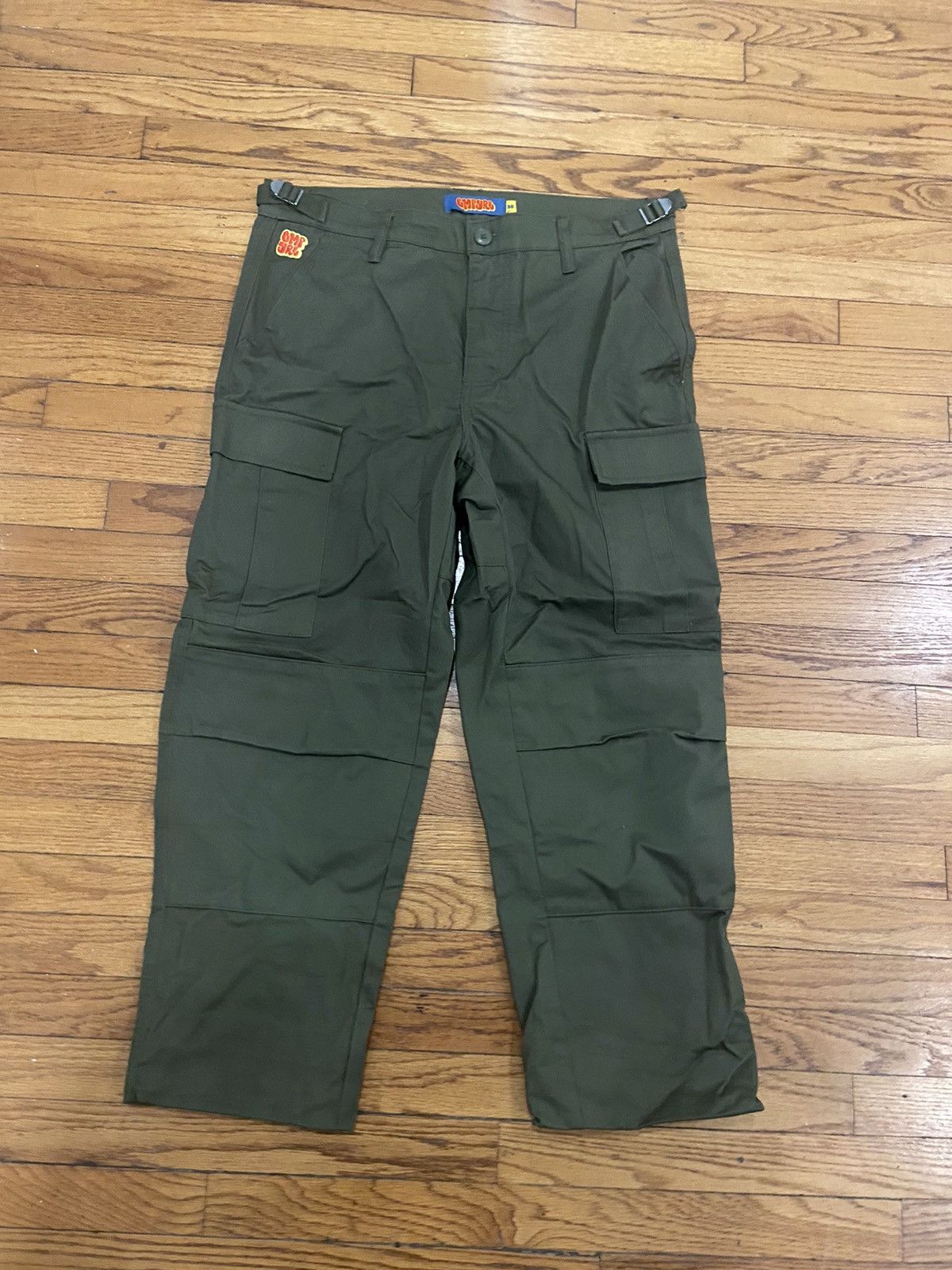 Empyre Empyre Loose Fit Olive Cargo Skate Pants Size US 30 / EU 46 - 1 Thumbnail