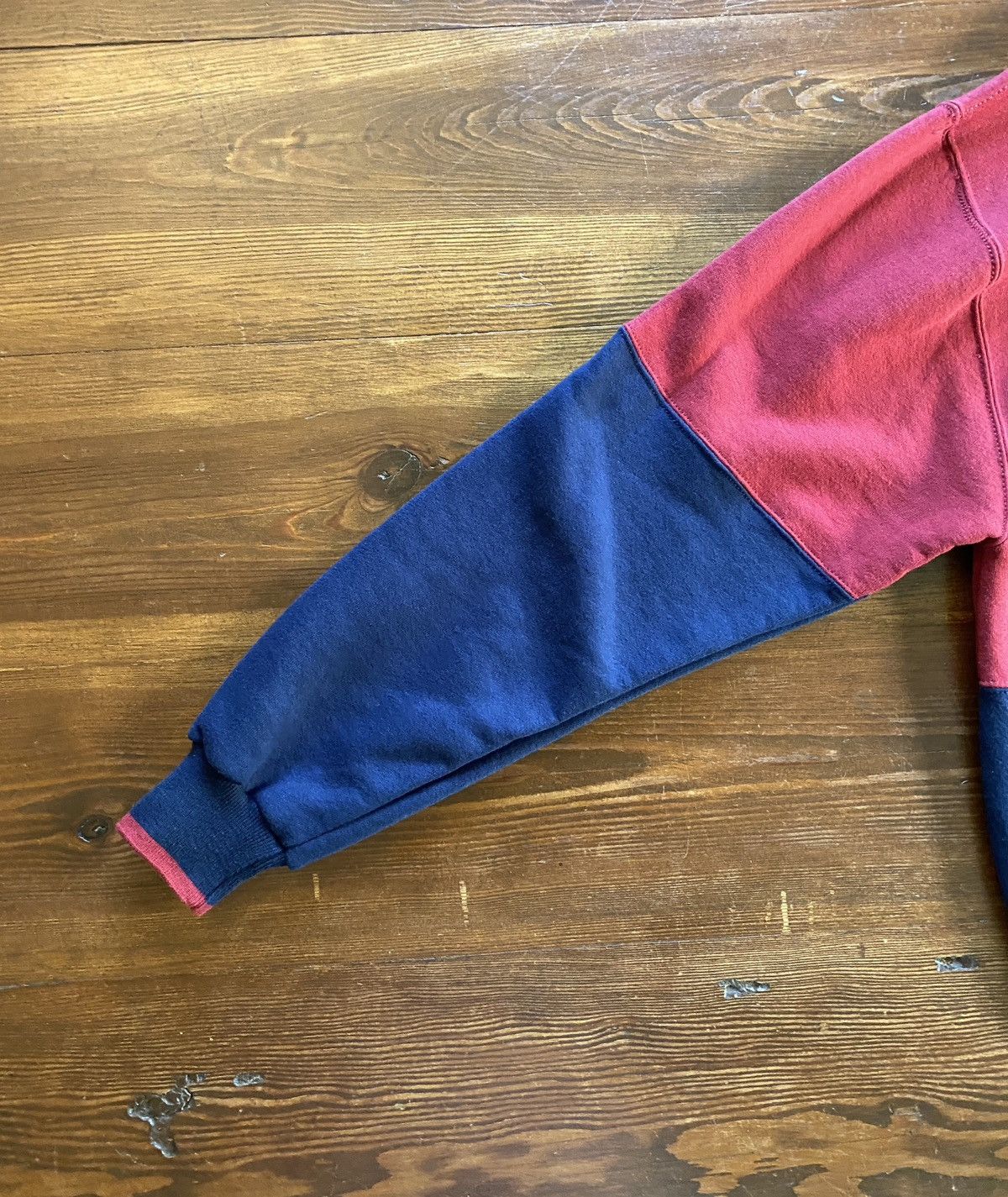 Russell Athletic × Vintage Vintage 90’s Russell Athletic Red Navy Crewneck Sweatshirt Size US M / EU 48-50 / 2 - 12 Thumbnail