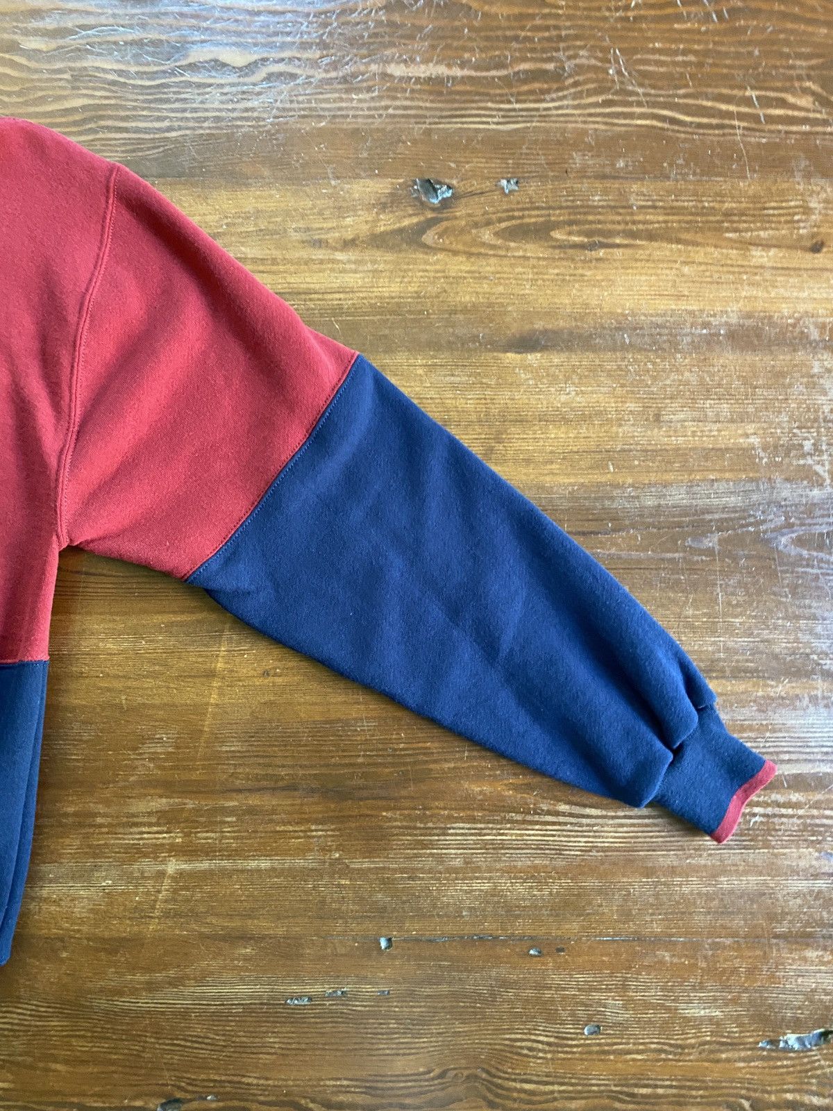 Russell Athletic × Vintage Vintage 90’s Russell Athletic Red Navy Crewneck Sweatshirt Size US M / EU 48-50 / 2 - 11 Thumbnail