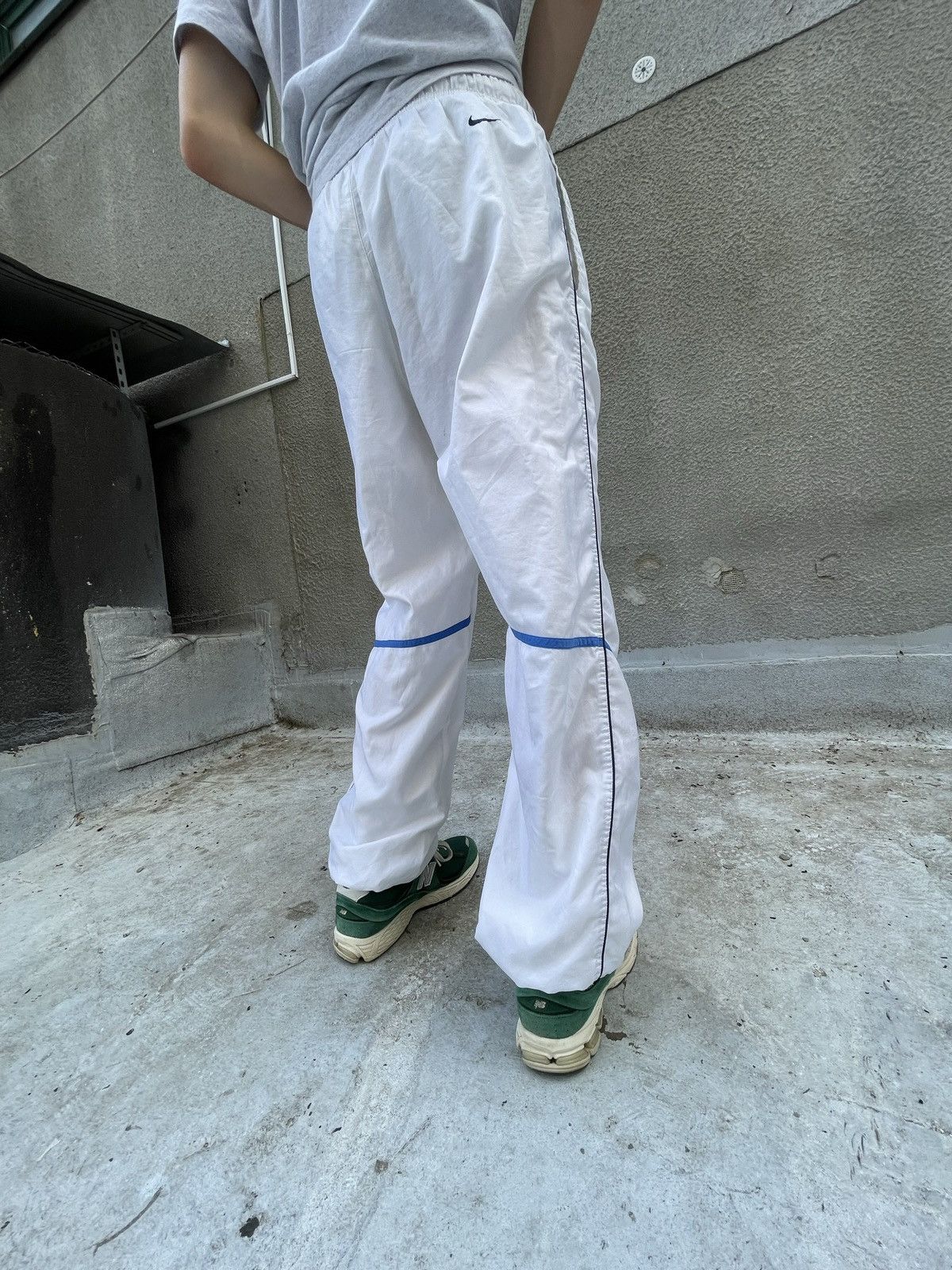Nike × Vintage Vintage Nike tn track pants white Size US 33 - 13 Thumbnail
