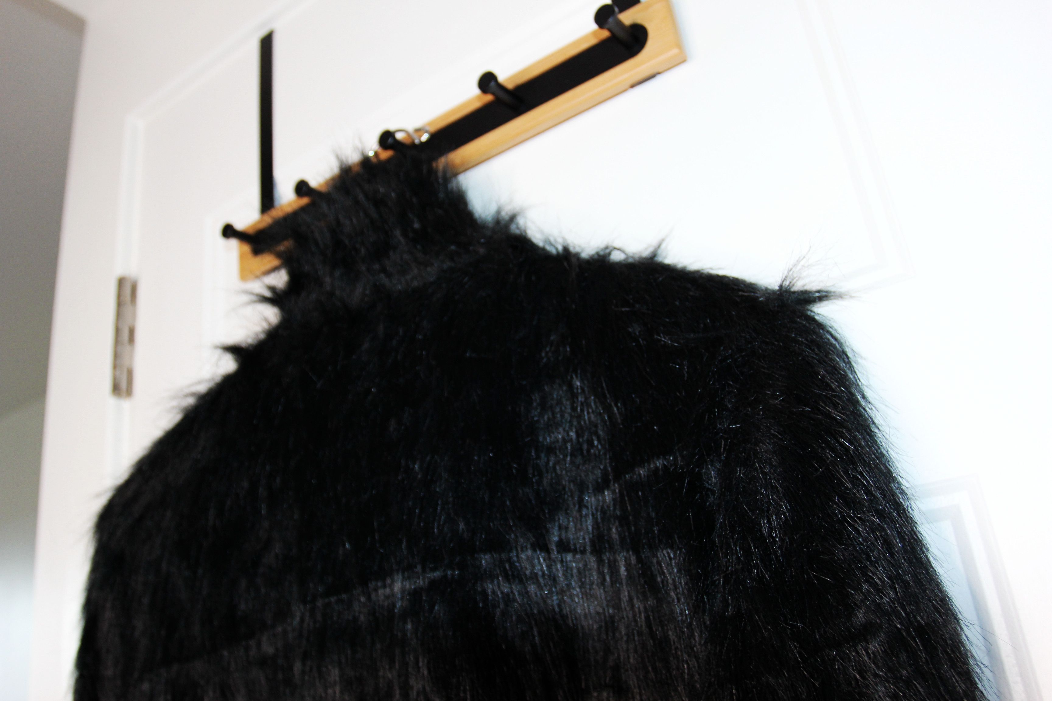 Other UK BNWT AW22 OTHER UK FAUX FUR JACKET M Size US M / EU 48-50 / 2 - 5 Thumbnail