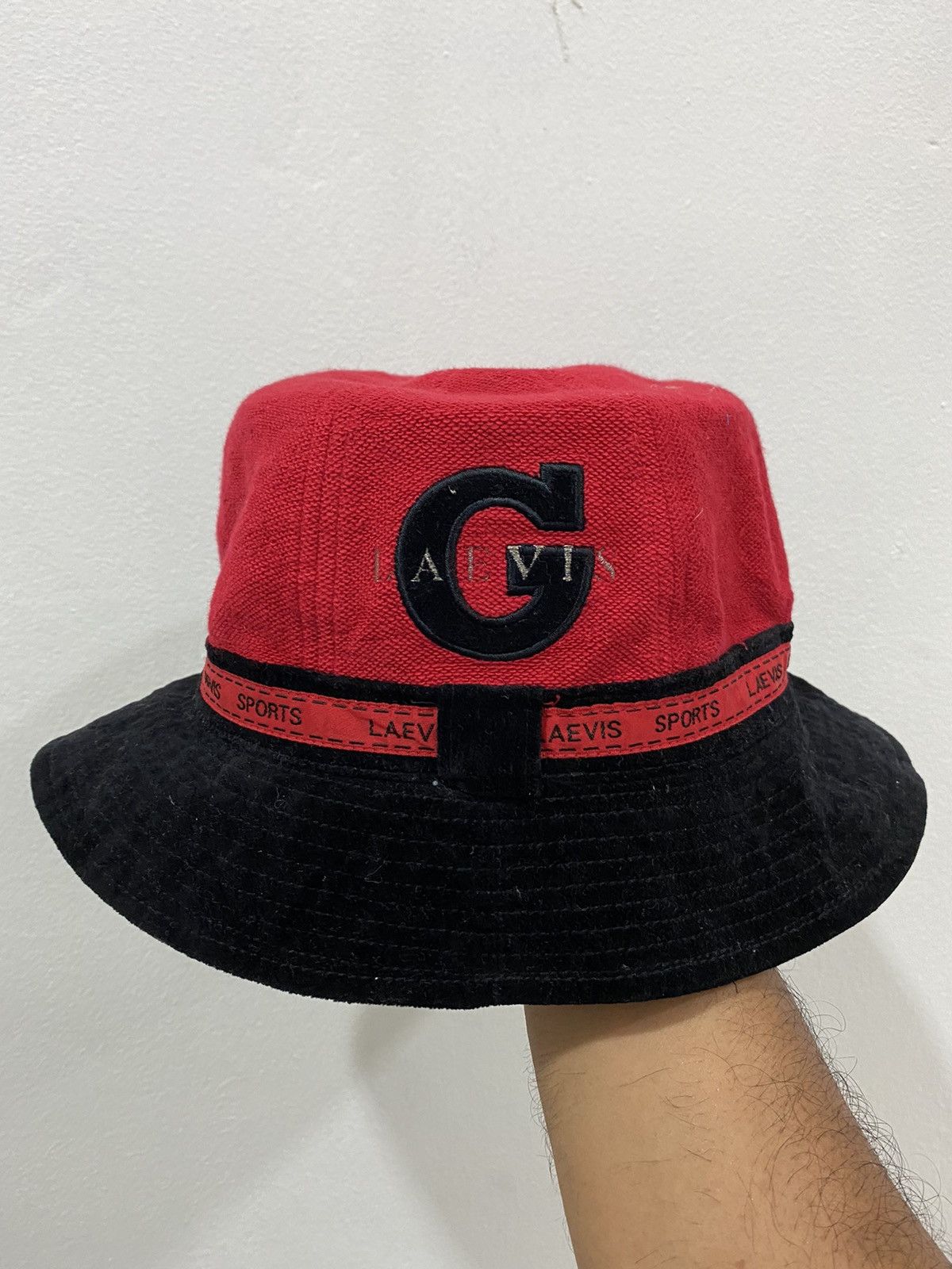 image of Vintage 90’S Leavis Japan Bucket Hat in Black/Red, Men's
