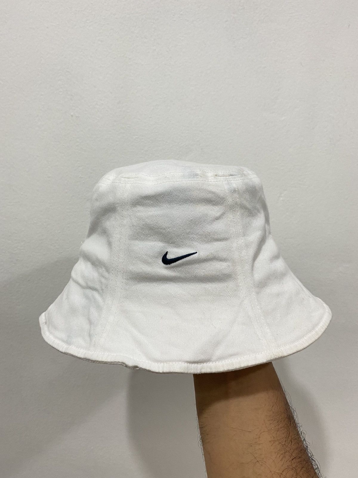 Nike 🔥Vintage🔥 Nike White Bucket Hat Size ONE SIZE - 1 Thumbnail