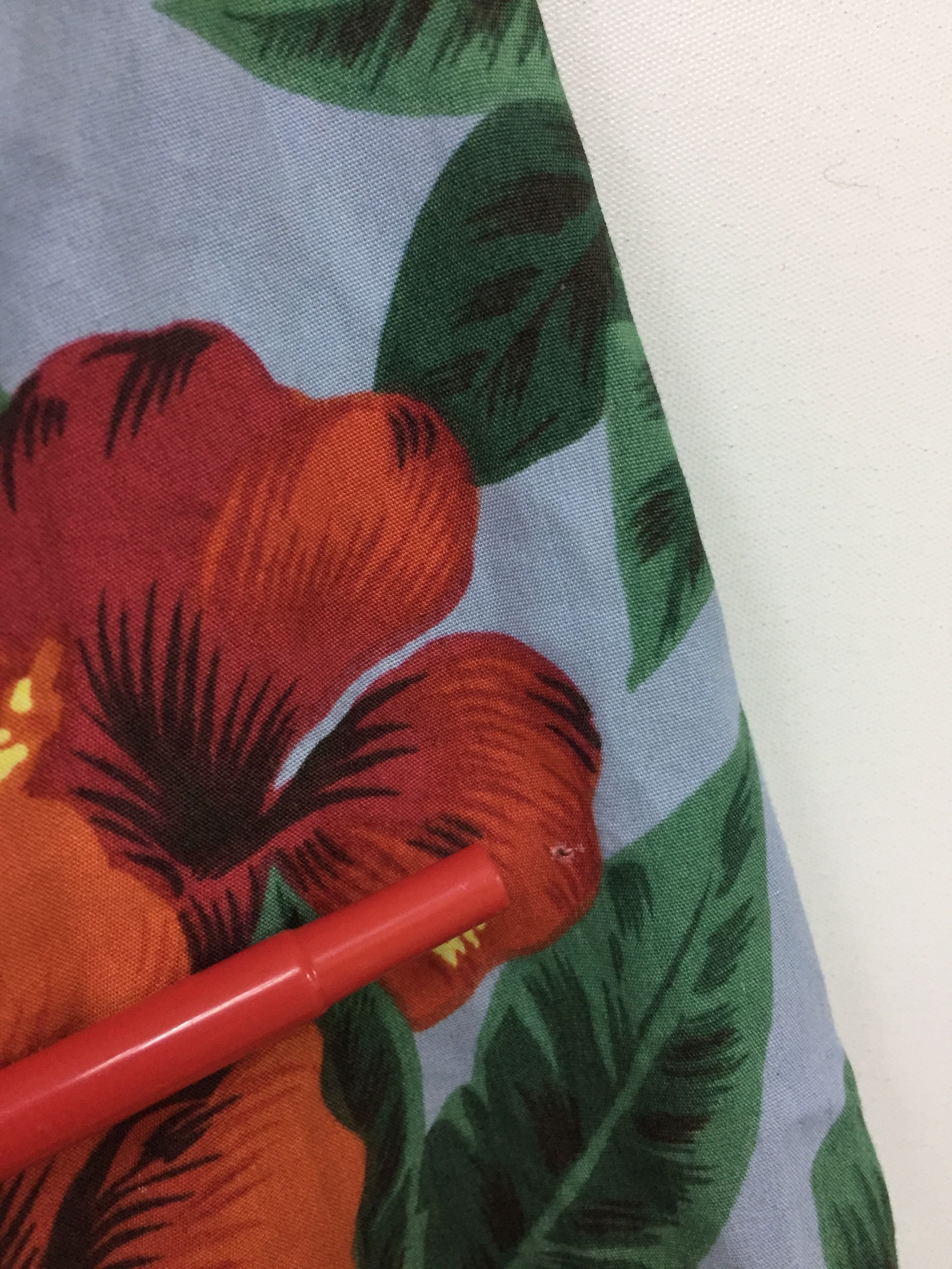 Tommy Hilfiger 90's 100% Rayon hawaiian shirt hibiscus and pineapple Size US L / EU 52-54 / 3 - 5 Thumbnail