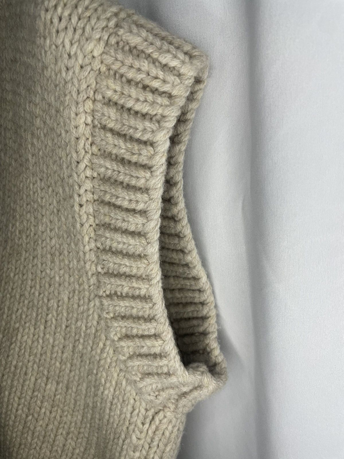 Maison Margiela Maison Margiela Cropped Knitted Vest Size US S / EU 44-46 / 1 - 5 Thumbnail