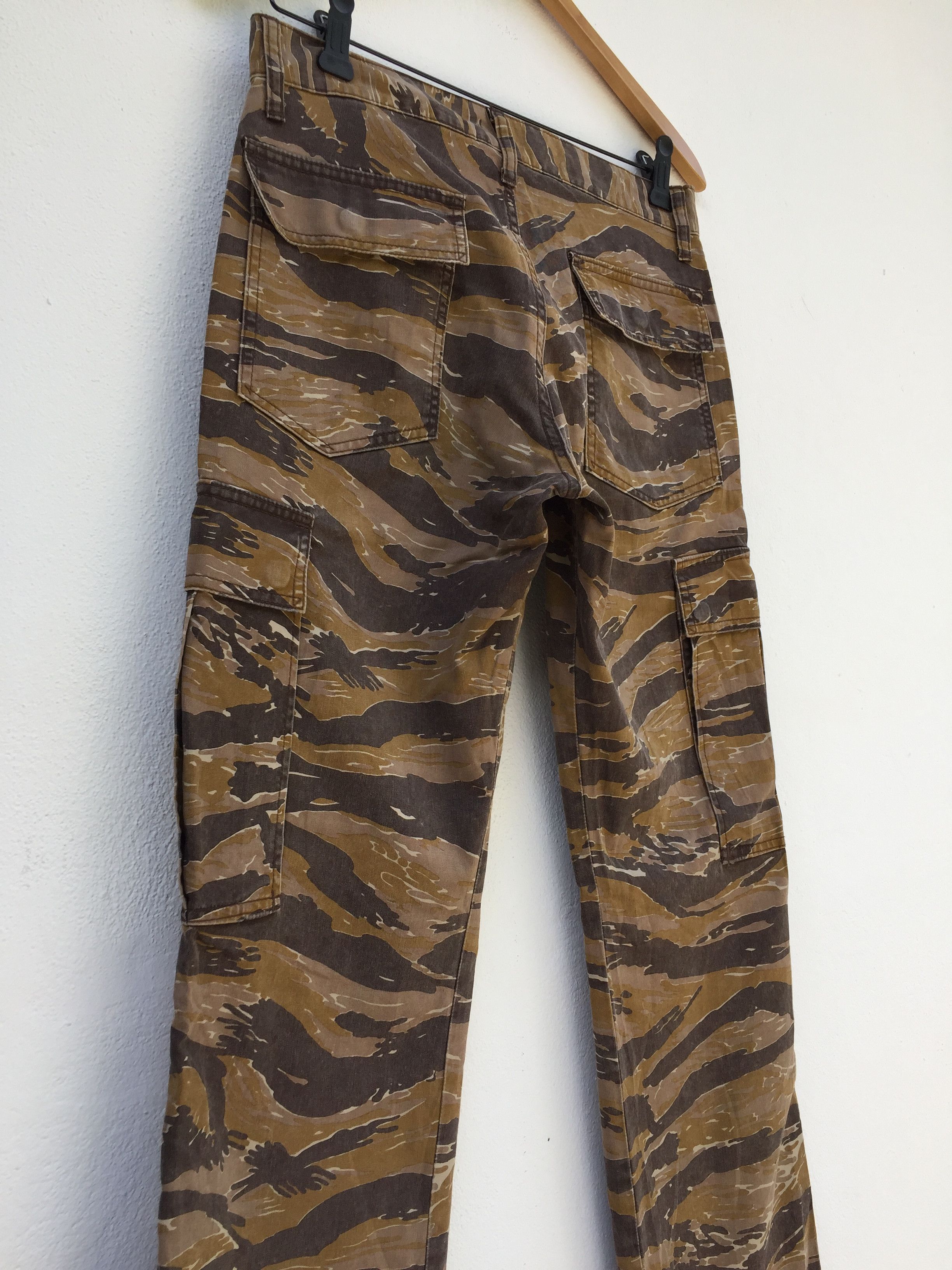 Hysteric Glamour HYSTERIC GLAMOUR Camo Tiger Striped Cargo Pant Army Style Size US 30 / EU 46 - 15 Thumbnail