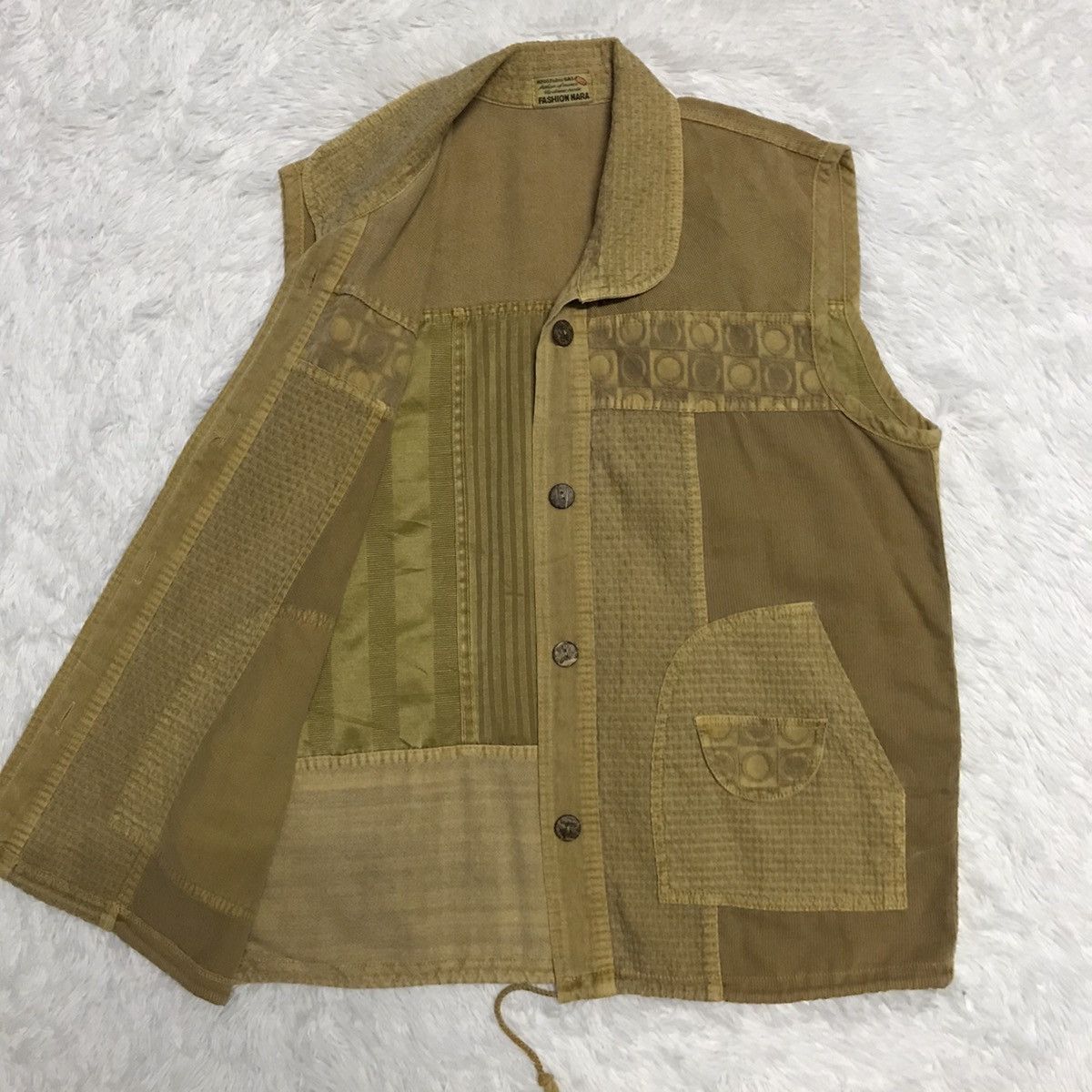 Japanese Brand Fashion Nara Unisex Classic Vest Size US L / EU 52-54 / 3 - 11 Thumbnail