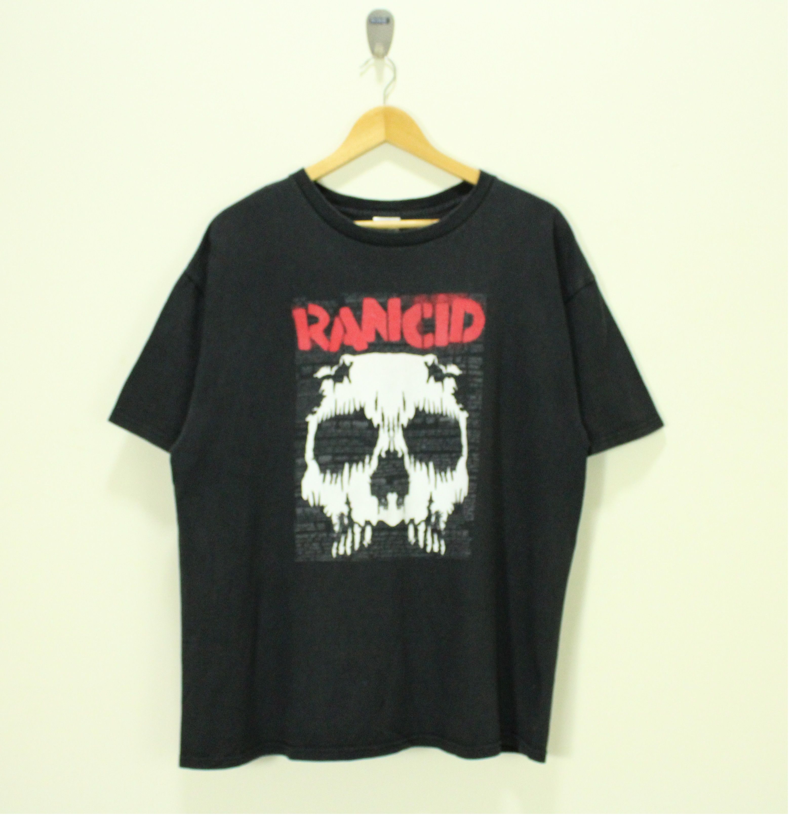 Band Tees Vintage 00s RANCID T Shirt Greenday Offspring RATM NOFX Size US XL / EU 56 / 4 - 1 Thumbnail