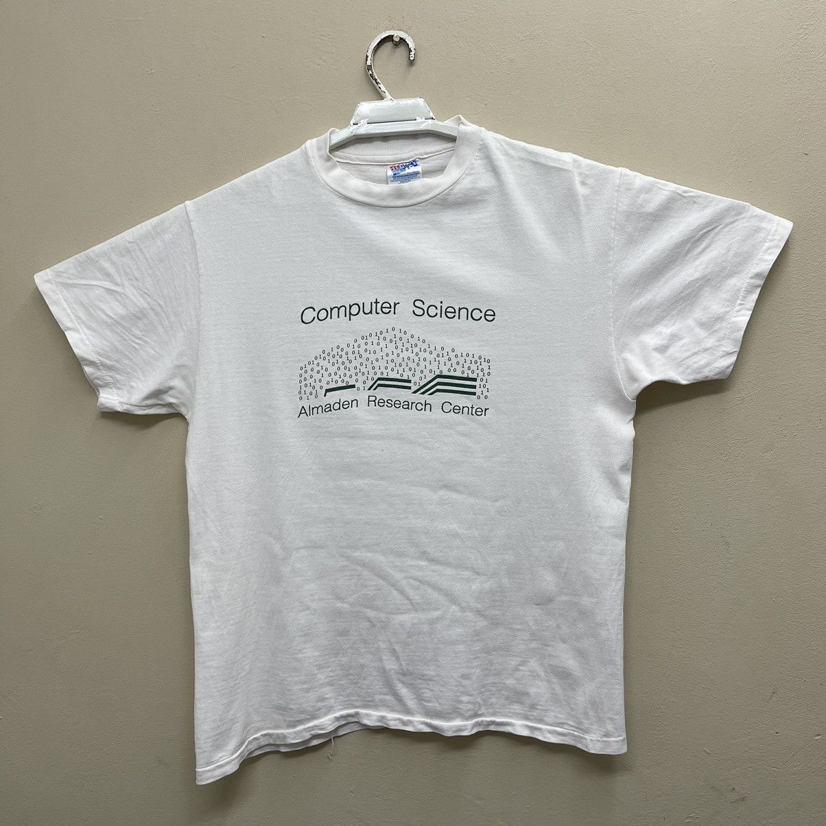 Hanes × Vintage Vintage 90s T-Shirt Computer Science Almaden Research Center Size US L / EU 52-54 / 3 - 1 Thumbnail