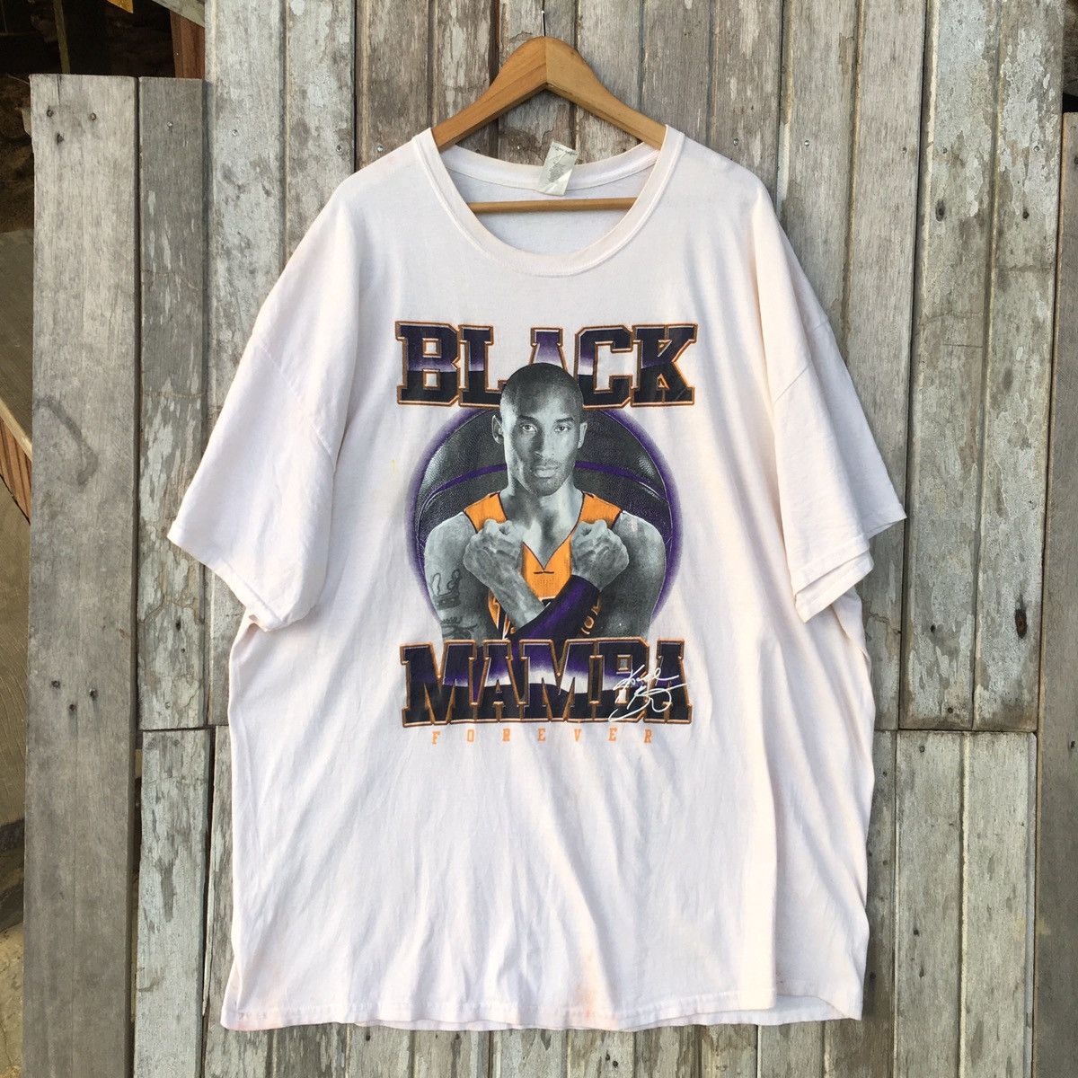 NBA Thrashed Vintage Black Mamba Kobe Bryant ERD GRUNGE GRAIL T Size US XXL / EU 58 / 5 - 1 Thumbnail