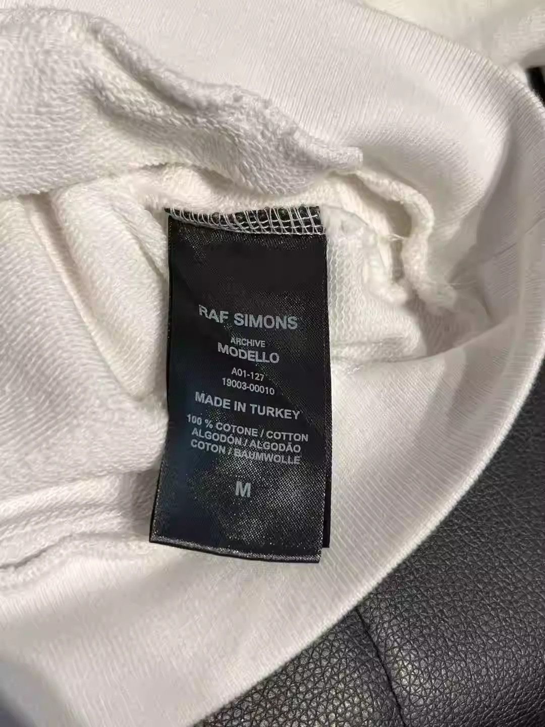 Raf Simons RAF SIMONS men's slogan white print sweatshirt Size US M / EU 48-50 / 2 - 4 Thumbnail