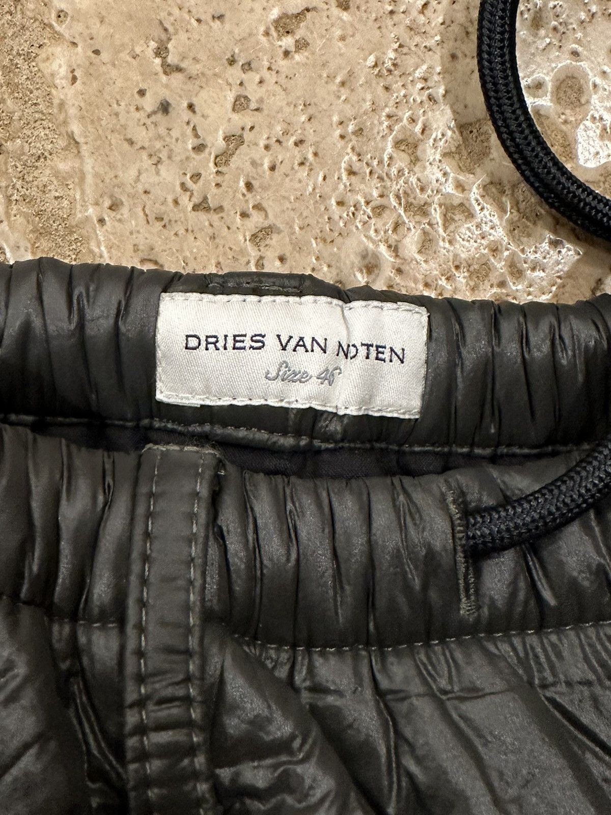 Dries Van Noten Dries Van Noten Plyd Crinkled / Wrinkled Padded Green Shorts Size US 30 / EU 46 - 7 Thumbnail