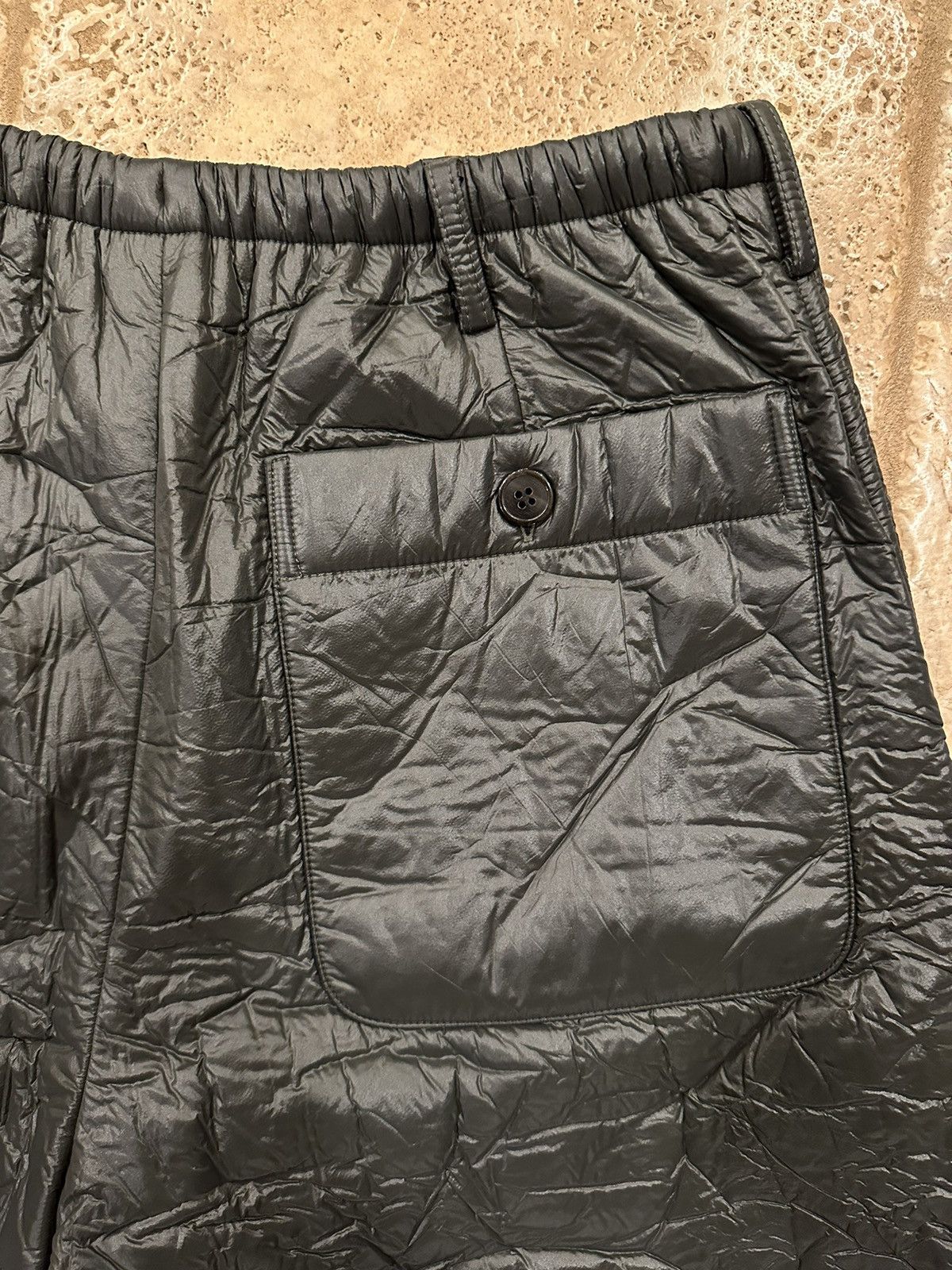 Dries Van Noten Dries Van Noten Plyd Crinkled / Wrinkled Padded Green Shorts Size US 30 / EU 46 - 8 Thumbnail