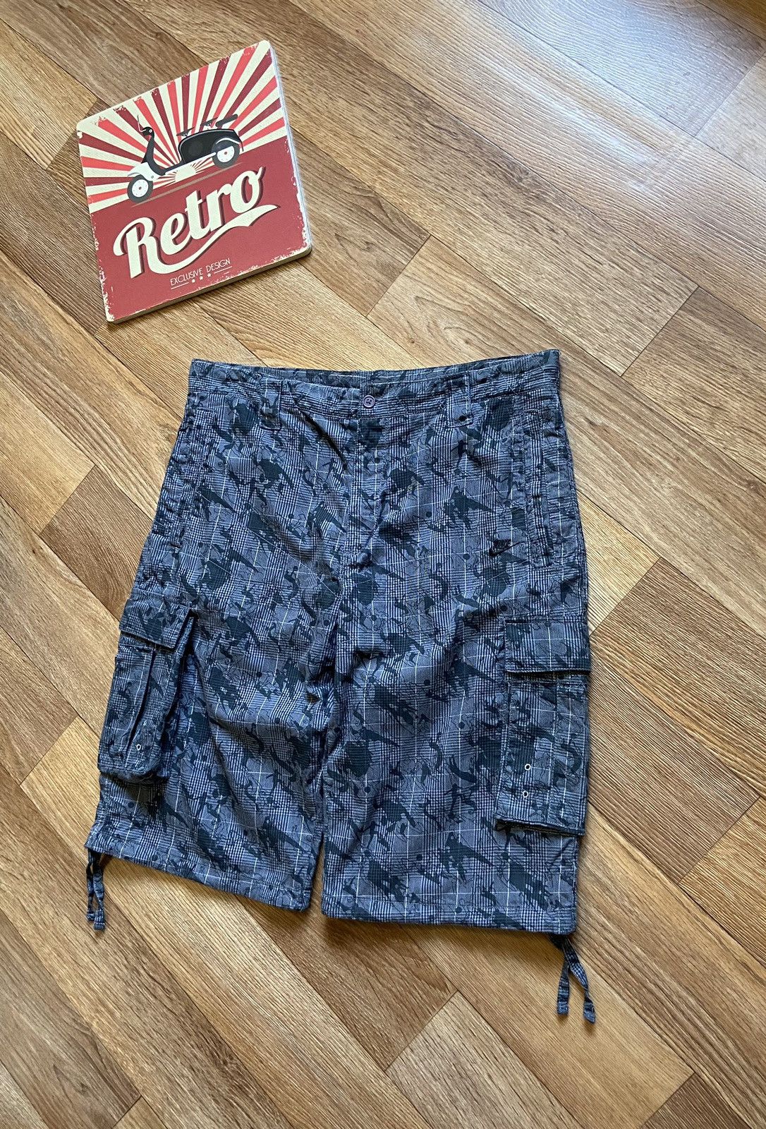 Nike × Vintage Nike Cargo Multi Pockets Shorts Size US 34 / EU 50 - 2 Thumbnail
