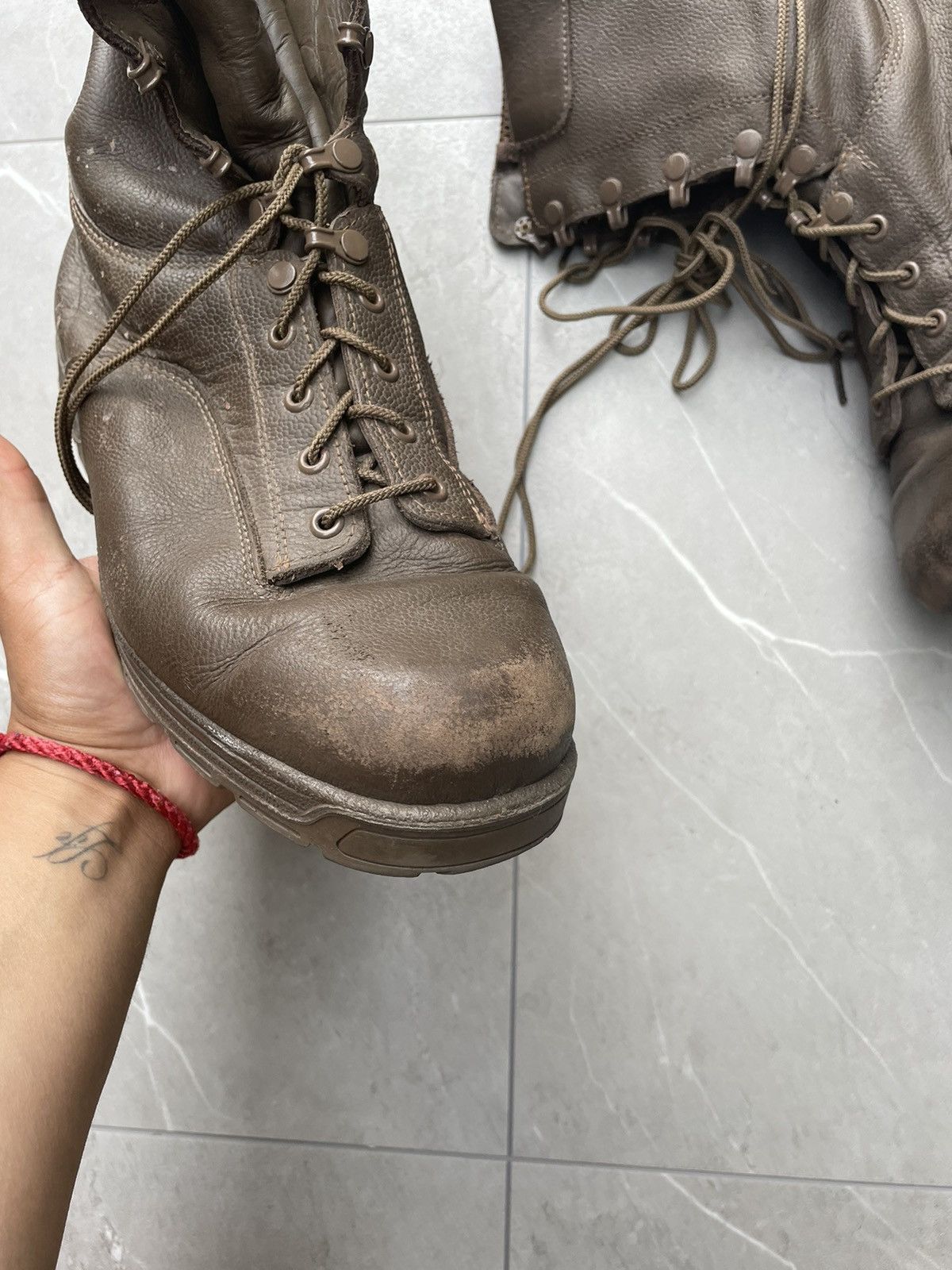 Other Trashed Military Issue Combat Boots Size US 10 / EU 43 - 7 Thumbnail