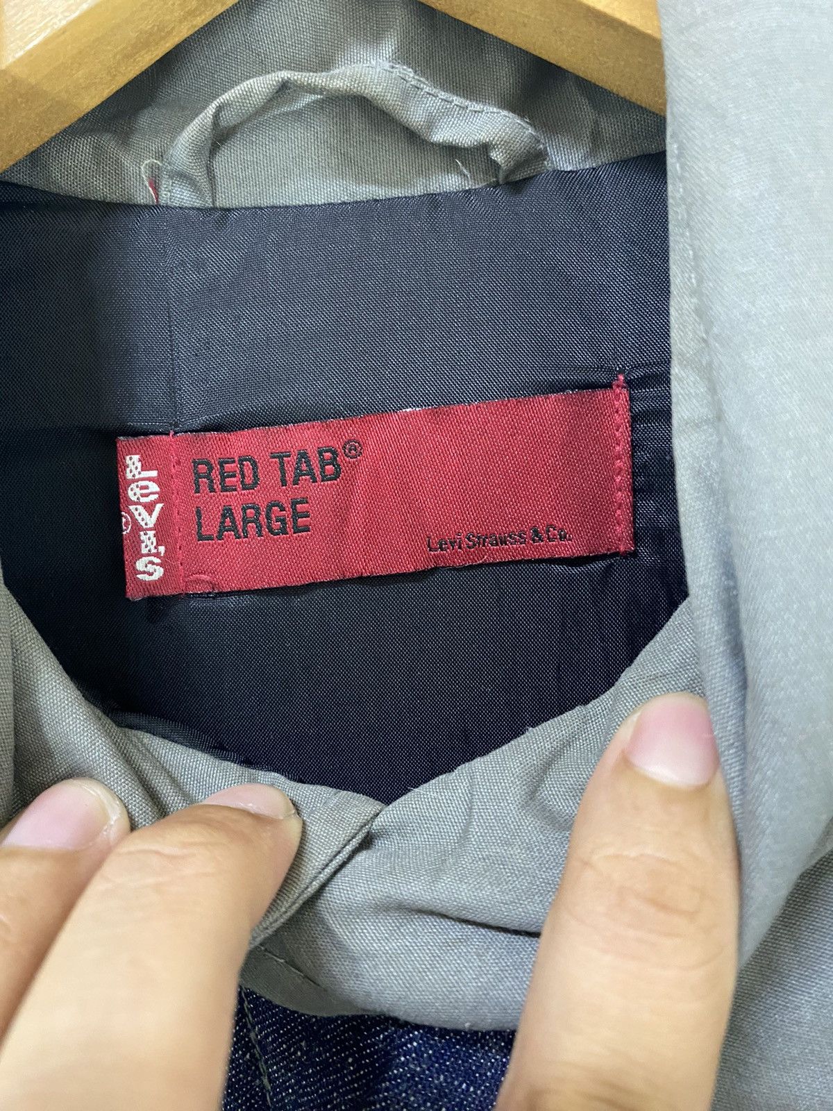 Levi's Vintage Levi’s Red Tab Puffer Jacket Denim Style Design Size US L / EU 52-54 / 3 - 3 Thumbnail