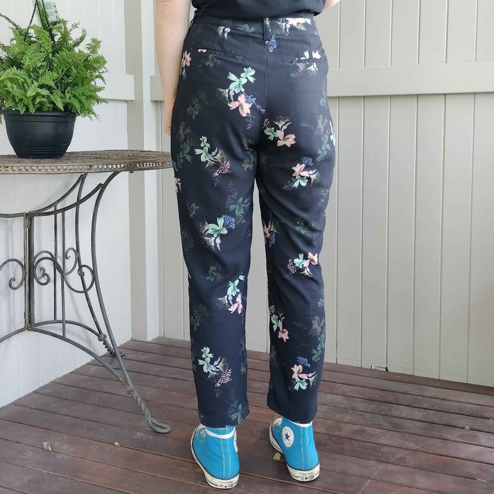 Designer Portmans Pants Black Floral High Waist Pleated Tapered Size 32" / US 10 / IT 46 - 3 Thumbnail