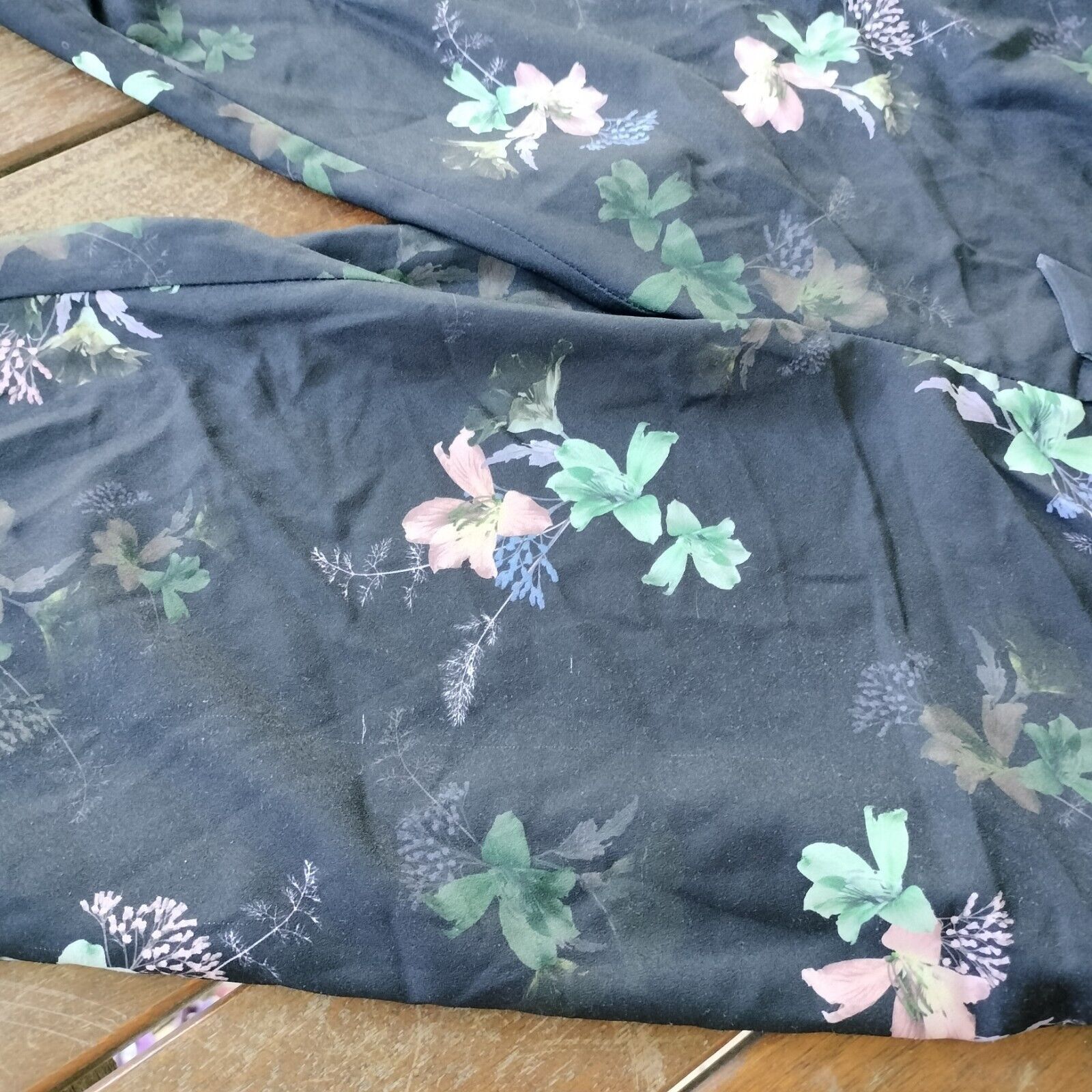 Designer Portmans Pants Black Floral High Waist Pleated Tapered Size 32" / US 10 / IT 46 - 9 Thumbnail