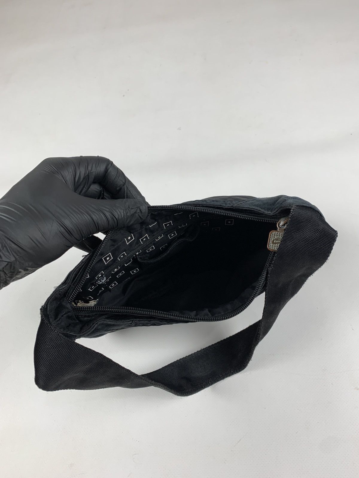 Nike 90s Vintage Nike Baguette Faded Black Y2K Bag Size ONE SIZE - 18 Thumbnail