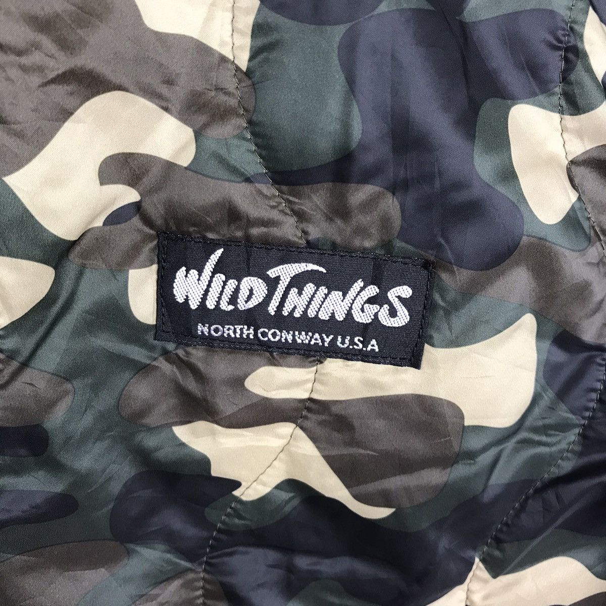 Wild Things Wild Things Sleeveless Camouflage Reversible Puffer Jacket Size US L / EU 52-54 / 3 - 5 Thumbnail