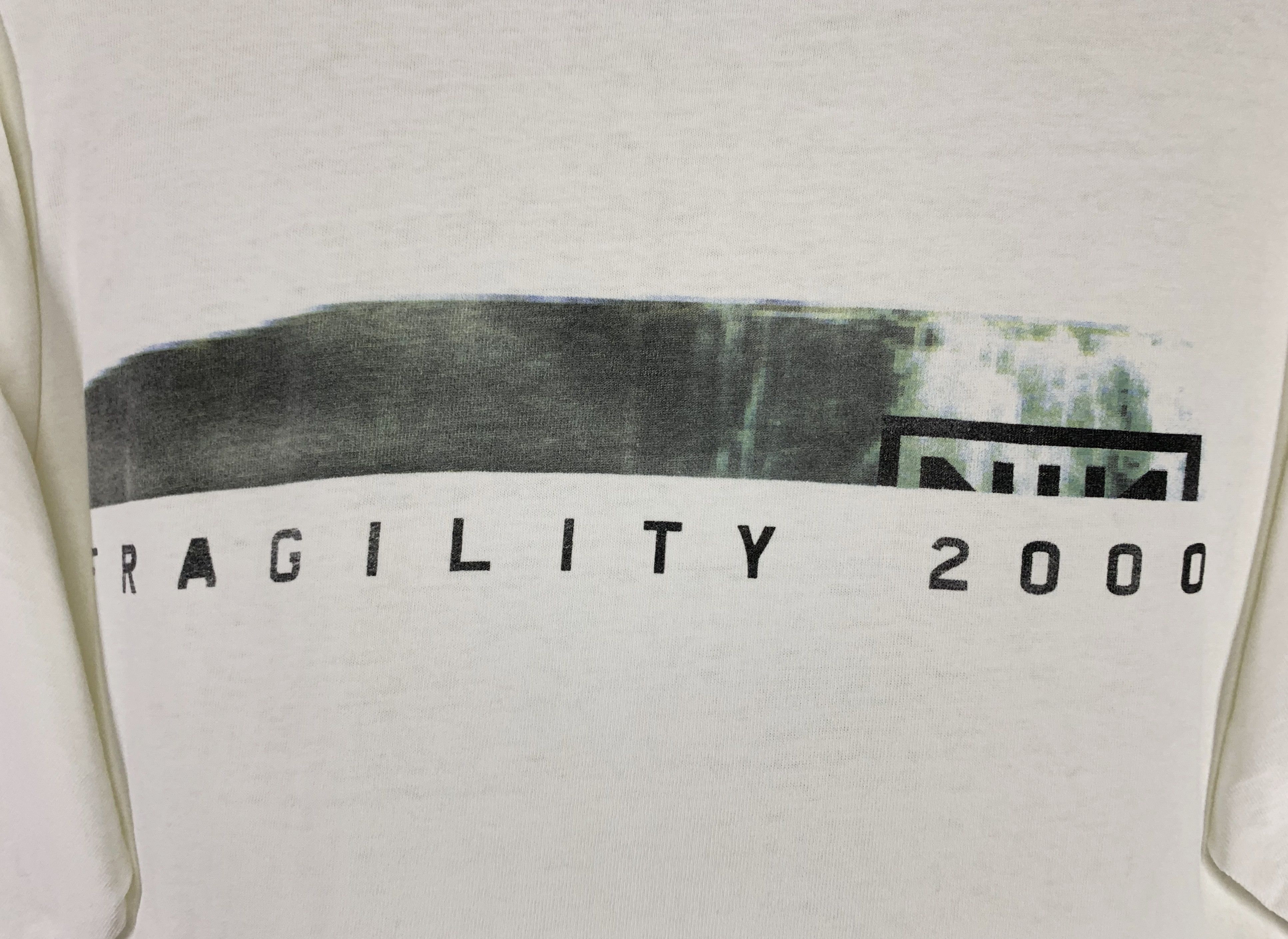 Band Tees × Vintage Nine inch nails fragility 2000 rock concert tour vtg shirt Size US M / EU 48-50 / 2 - 5 Thumbnail