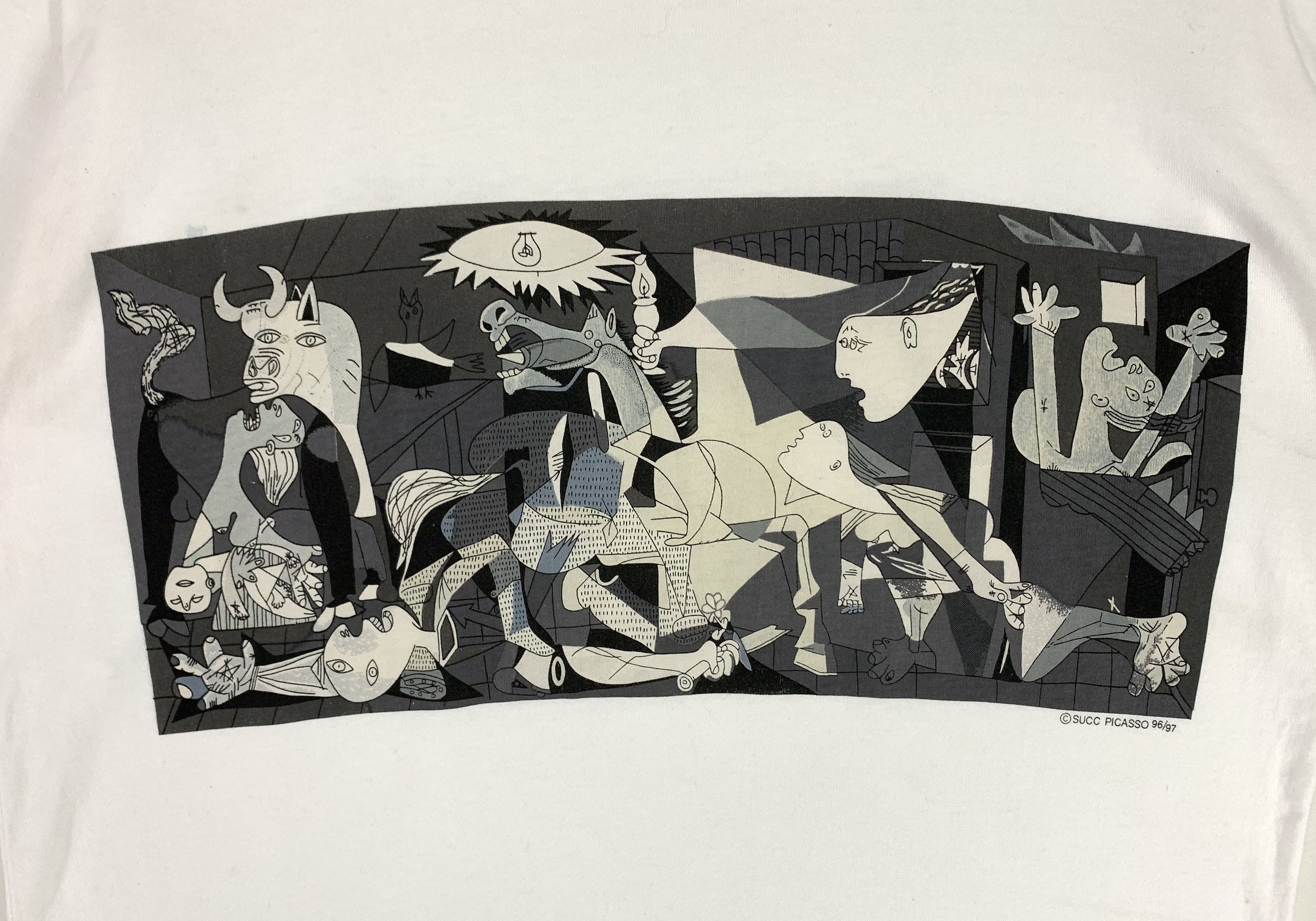 Vintage Pablo Picasso Guernica the famous anti-war painting vtg tee Size US L / EU 52-54 / 3 - 3 Thumbnail