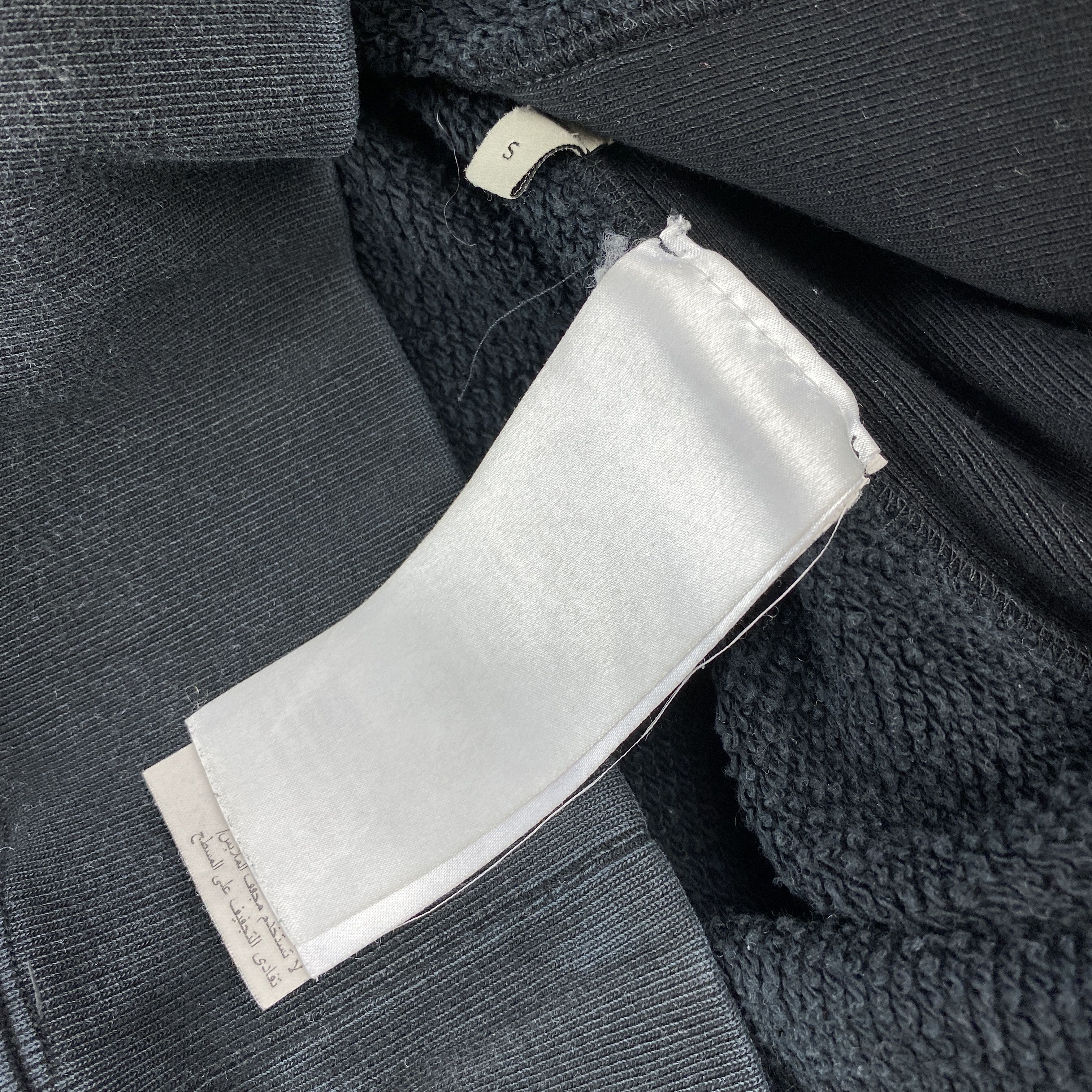 Gucci Gucci "Fake Logo" Hoodie Size US S / EU 44-46 / 1 - 10 Thumbnail