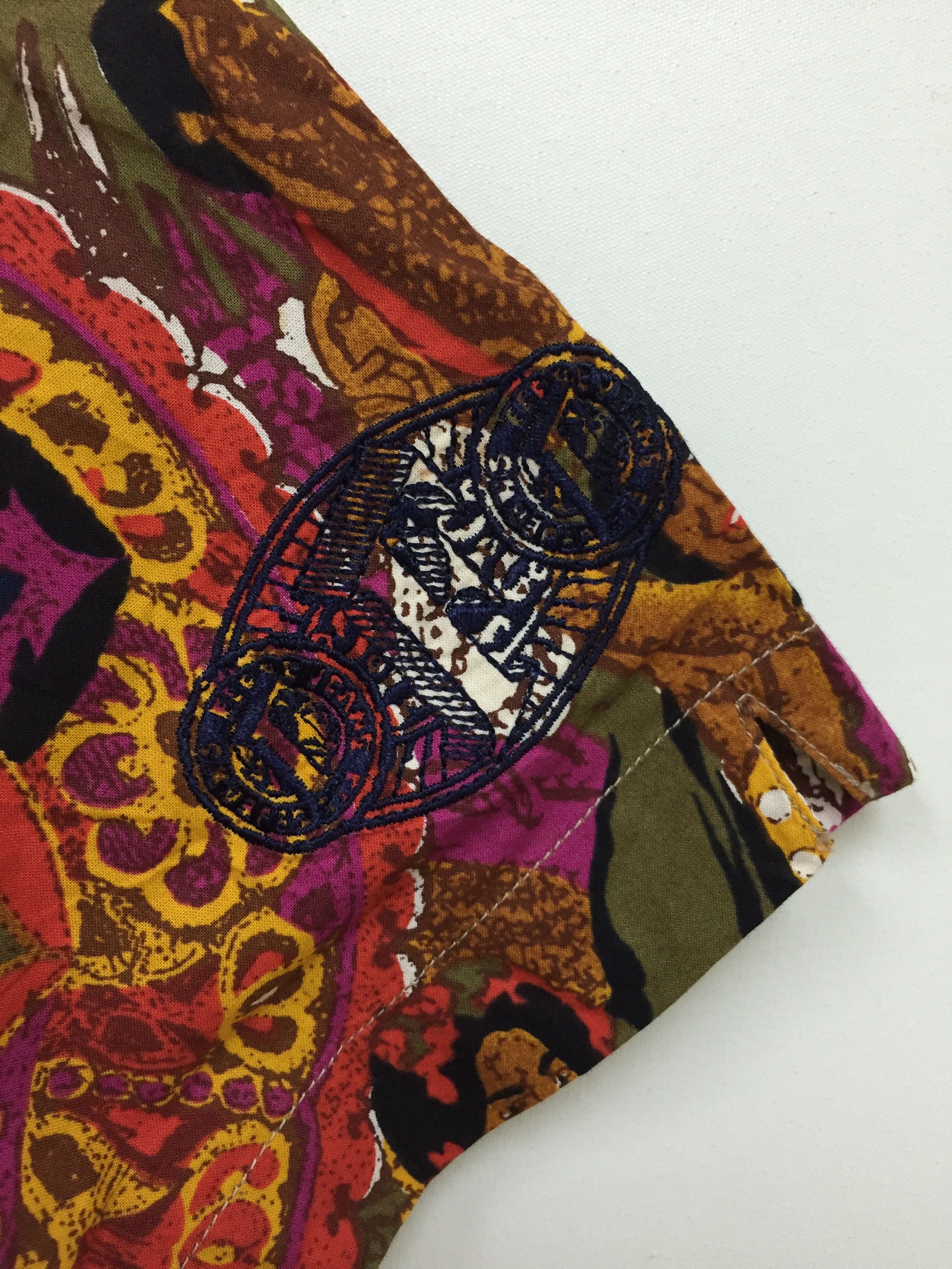 Gianfranco Ferre 90's American native Hawaiian Fullprint Size L / US 10 / IT 46 - 6 Thumbnail