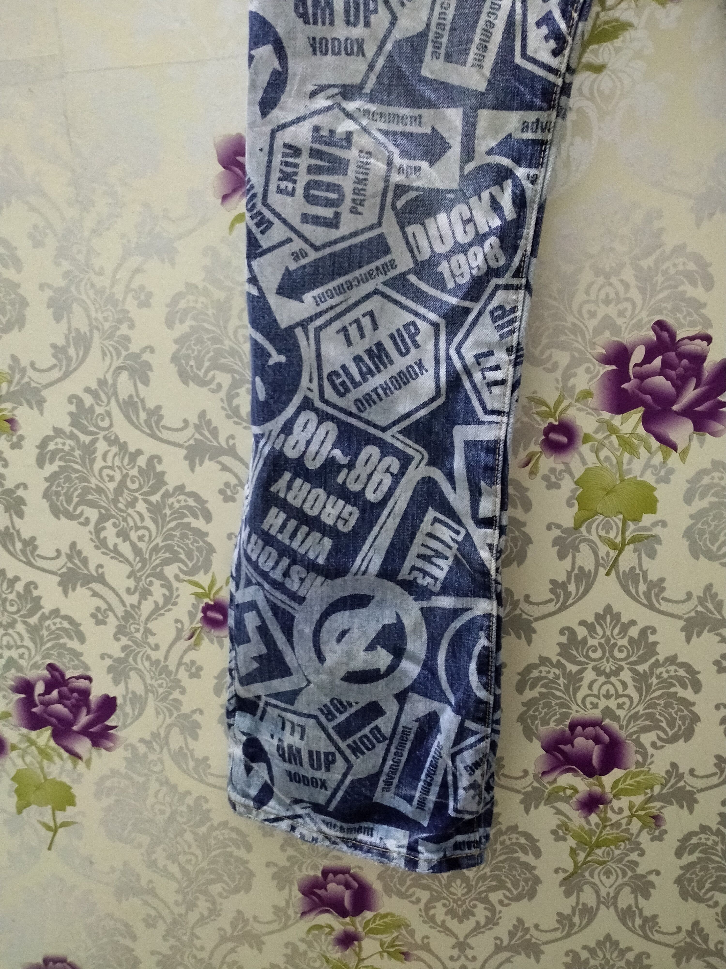 Hysteric Glamour NEED GONE NOW...CO&LU ALLOVER PRINT STAIGHT JEANS Size US 30 / EU 46 - 5 Thumbnail