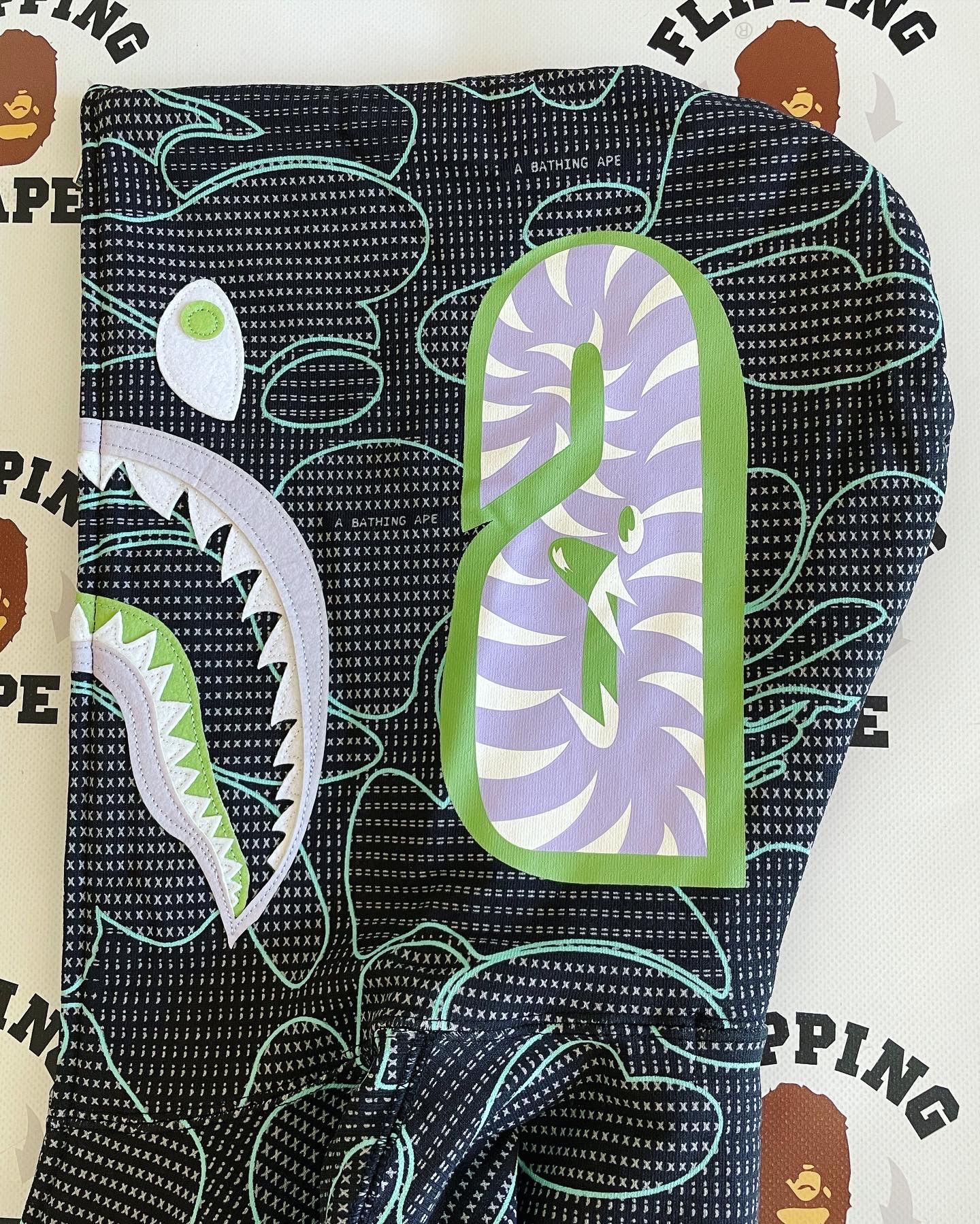 Bape BAPE TEXT CODE CAMO SHARK FULL ZIP HOODIE Size US M / EU 48-50 / 2 - 6 Thumbnail