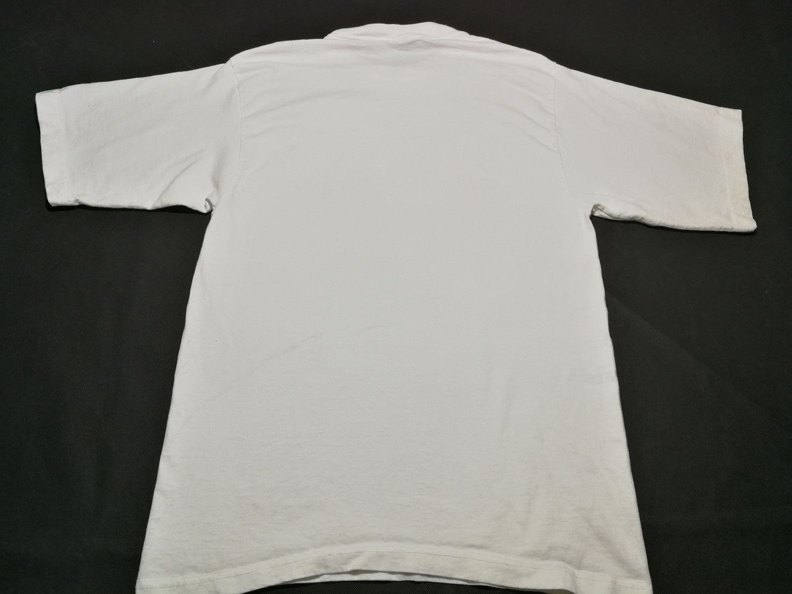 Guess Vintage 90s Guess Jeans USA 1994 Big Logo Tee Size US S / EU 44-46 / 1 - 8 Thumbnail