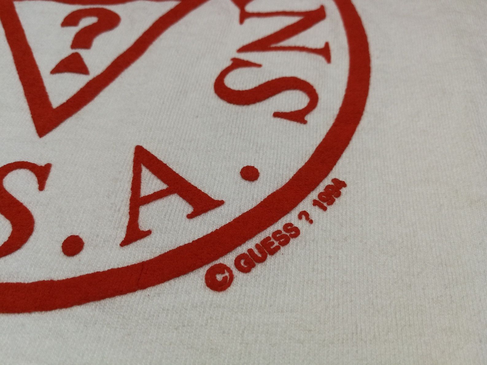 Guess Vintage 90s Guess Jeans USA 1994 Big Logo Tee Size US S / EU 44-46 / 1 - 3 Thumbnail