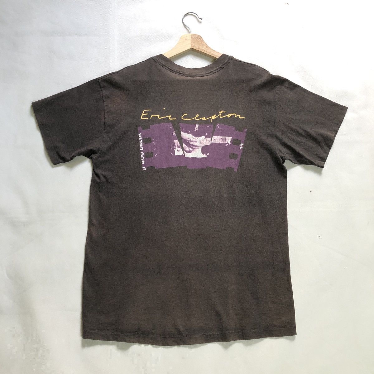 Band Tees × Vintage Vintage 90s Eric Clapton Winterland Fades Tshirt Size US L / EU 52-54 / 3 - 2 Thumbnail