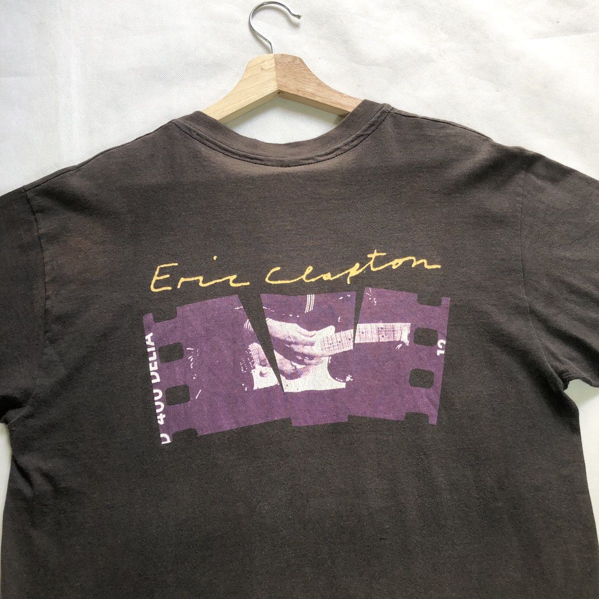 Band Tees × Vintage Vintage 90s Eric Clapton Winterland Fades Tshirt Size US L / EU 52-54 / 3 - 6 Thumbnail