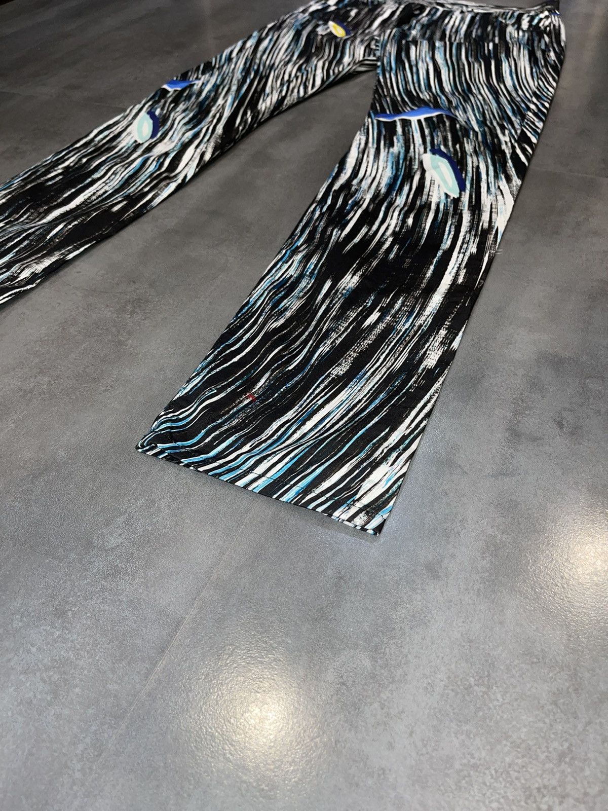 Kenzo Kenzo Abstract All Over Printed Artwork Casual Pants Size US 30 / EU 46 - 3 Thumbnail