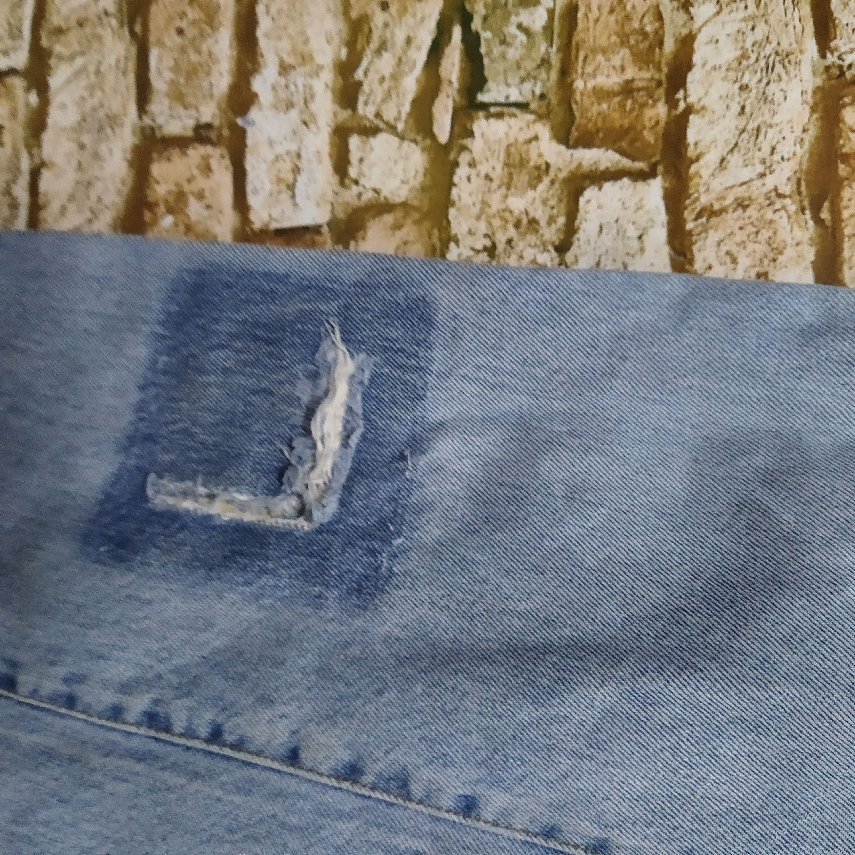 Levi's 80s LEVIS 501 SELVEDGE USA DENIM #524 DISTRESSED (D552) Size US 30 / EU 46 - 5 Thumbnail
