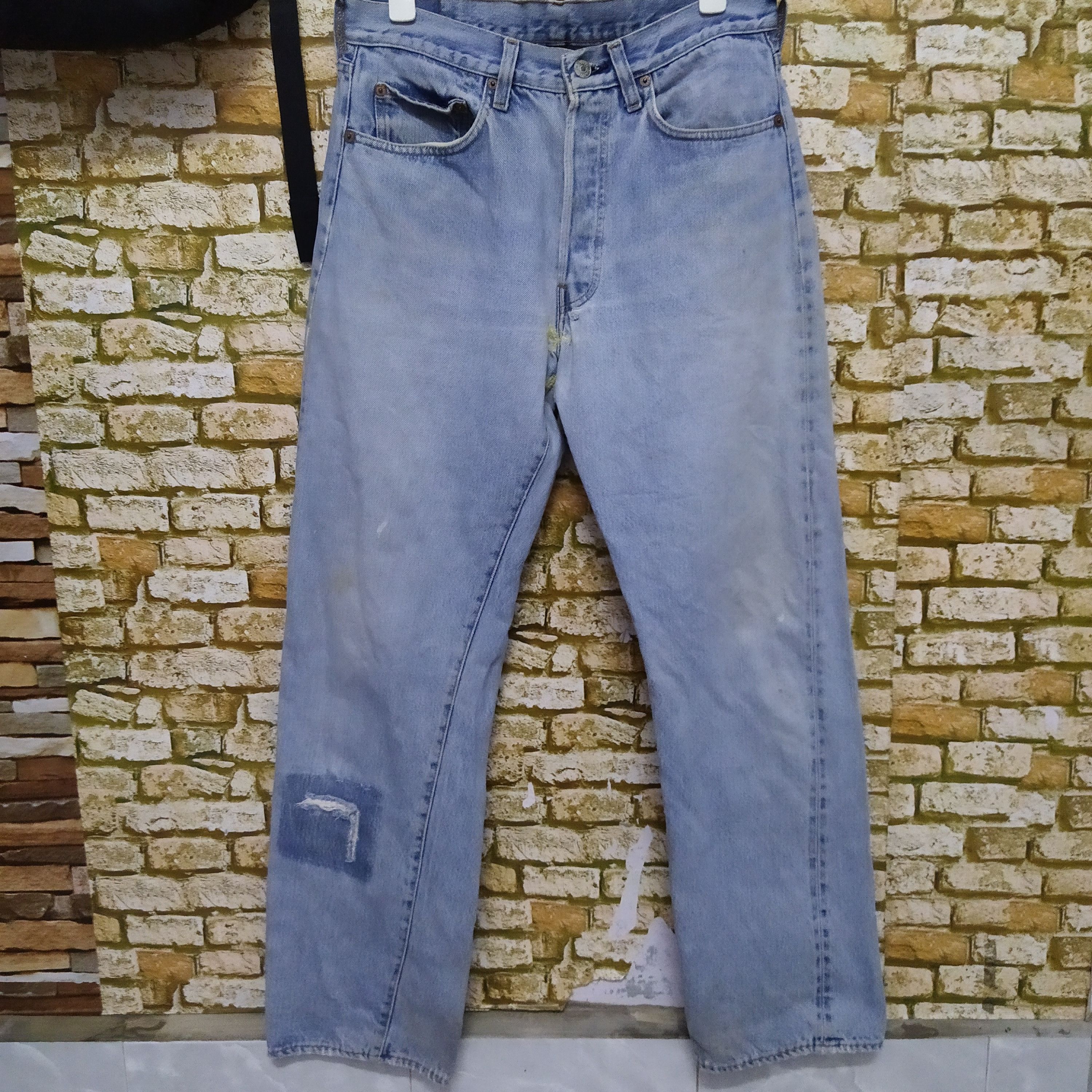 Levi's 80s LEVIS 501 SELVEDGE USA DENIM #524 DISTRESSED (D552) Size US 30 / EU 46 - 4 Thumbnail