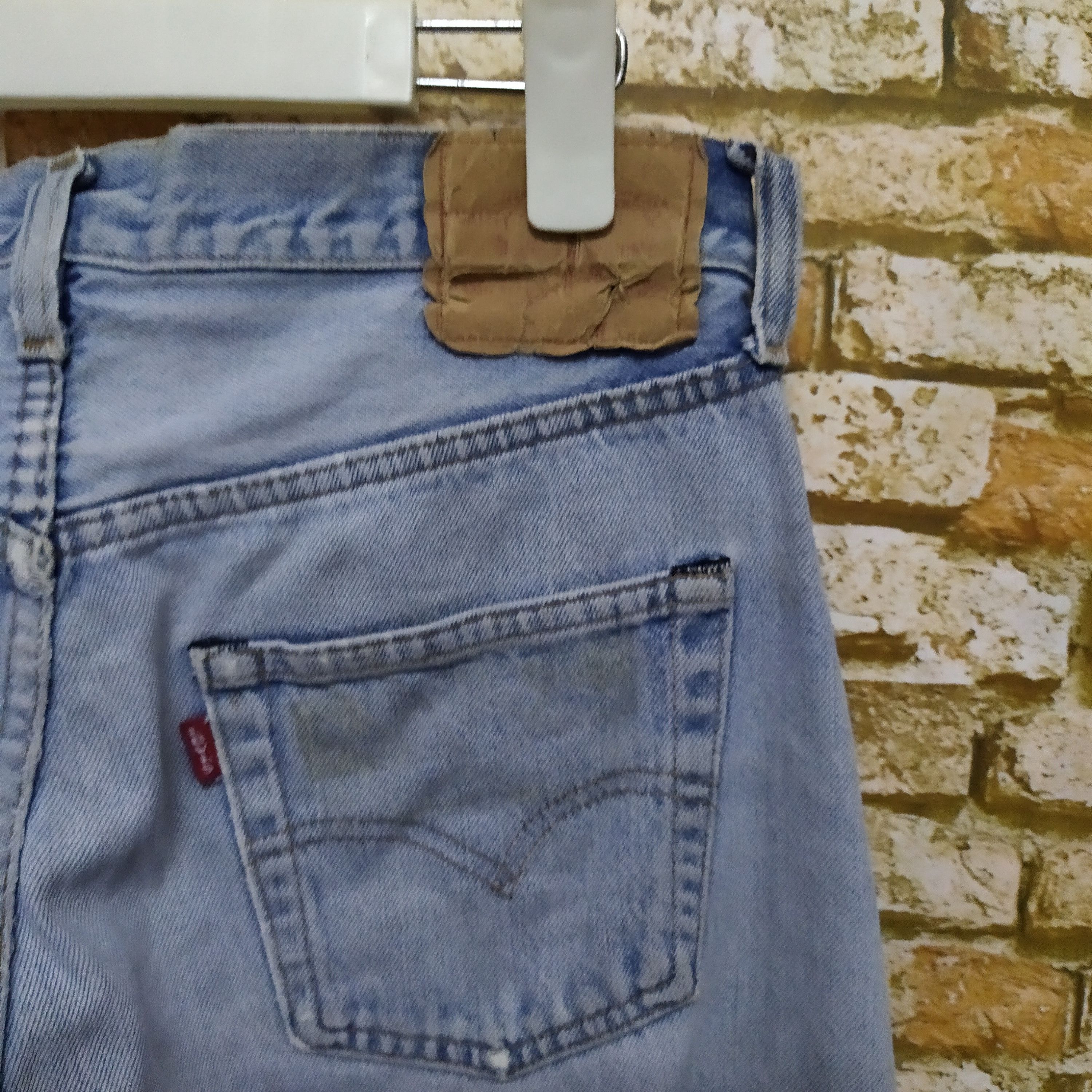Levi's 80s LEVIS 501 SELVEDGE USA DENIM #524 DISTRESSED (D552) Size US 30 / EU 46 - 2 Thumbnail