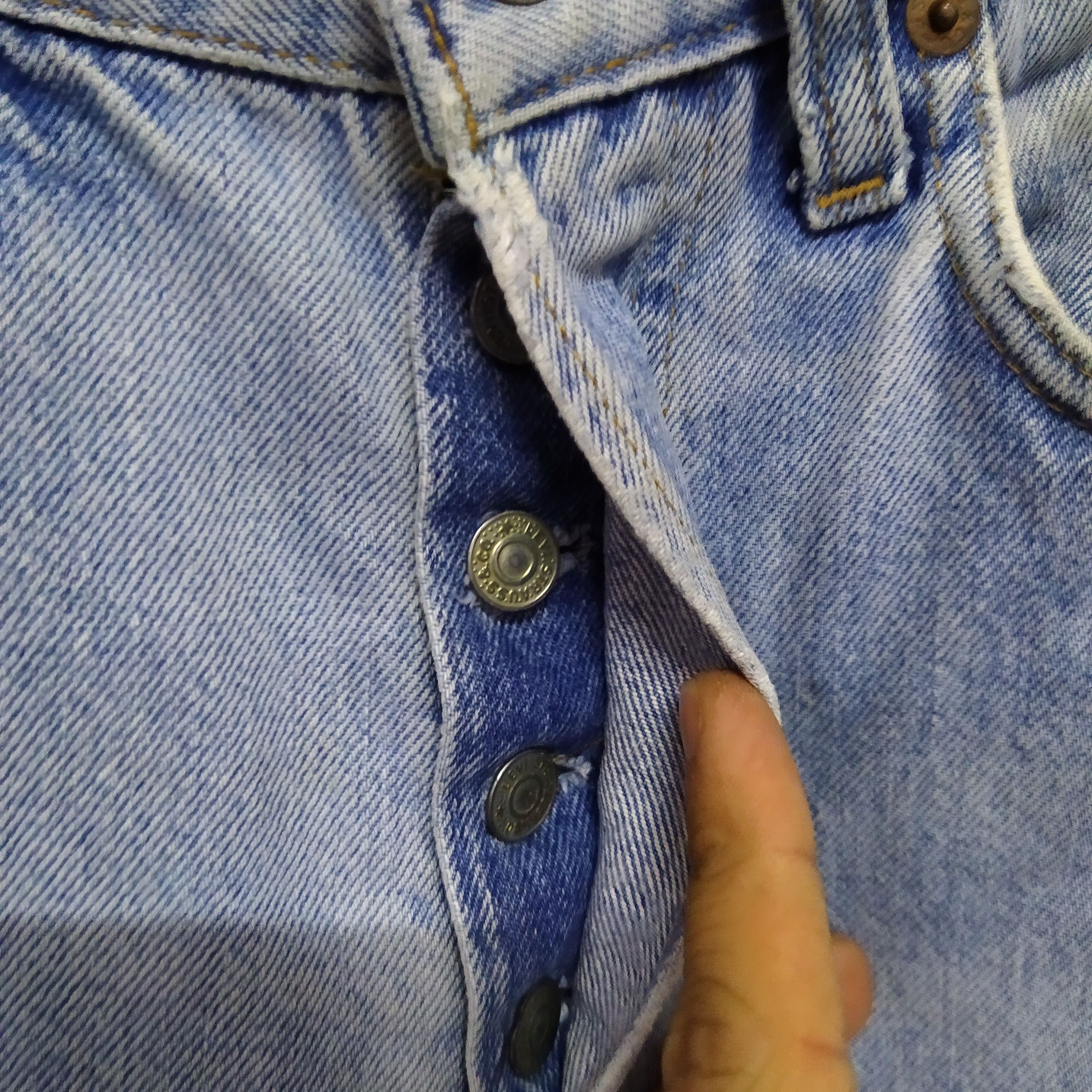 Levi's 80s LEVIS 501 SELVEDGE USA DENIM #524 DISTRESSED (D552) Size US 30 / EU 46 - 6 Thumbnail