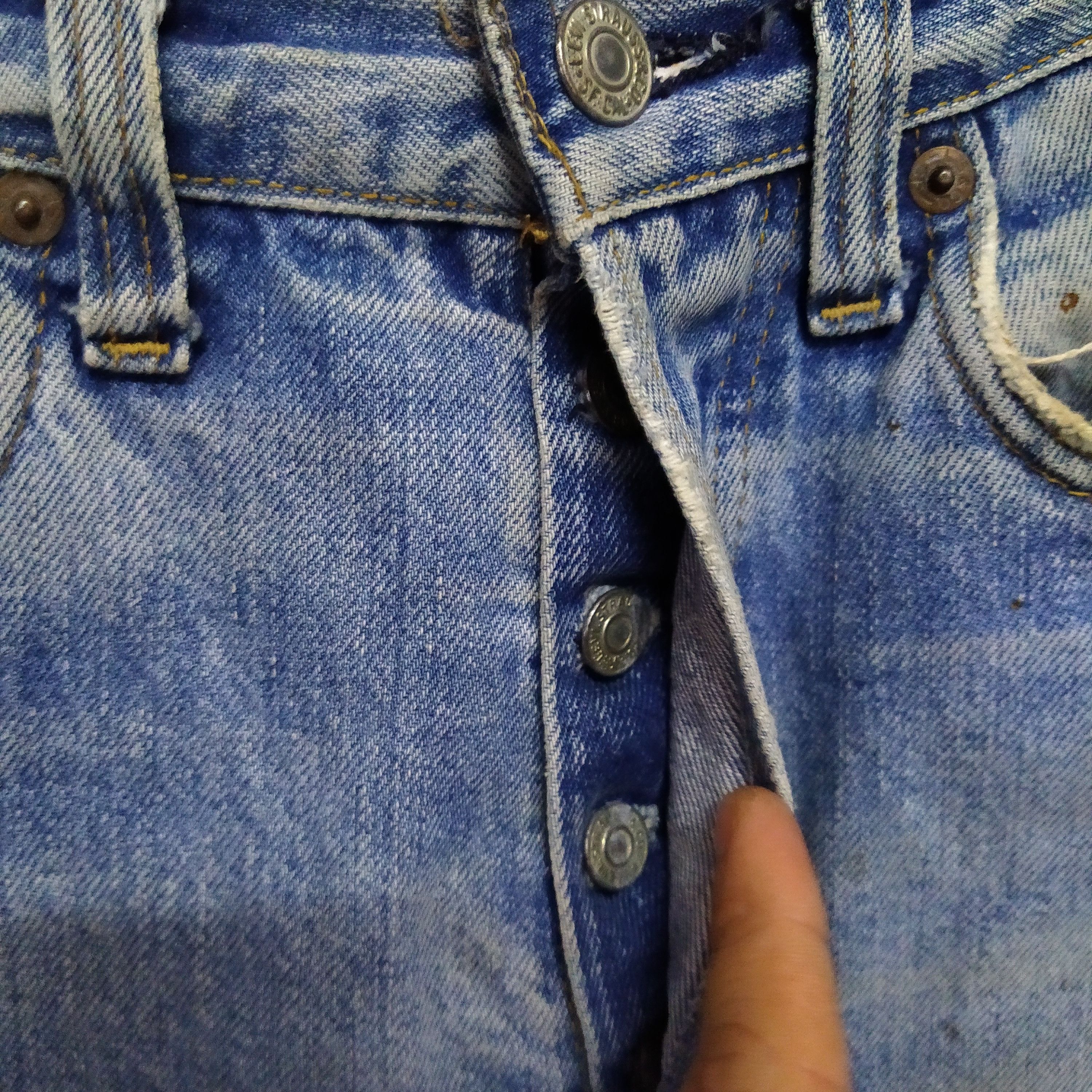 Levi's 80s LEVIS 501 Selvedge USA #6 DenimN (D551) W30 Size US 30 / EU 46 - 6 Thumbnail