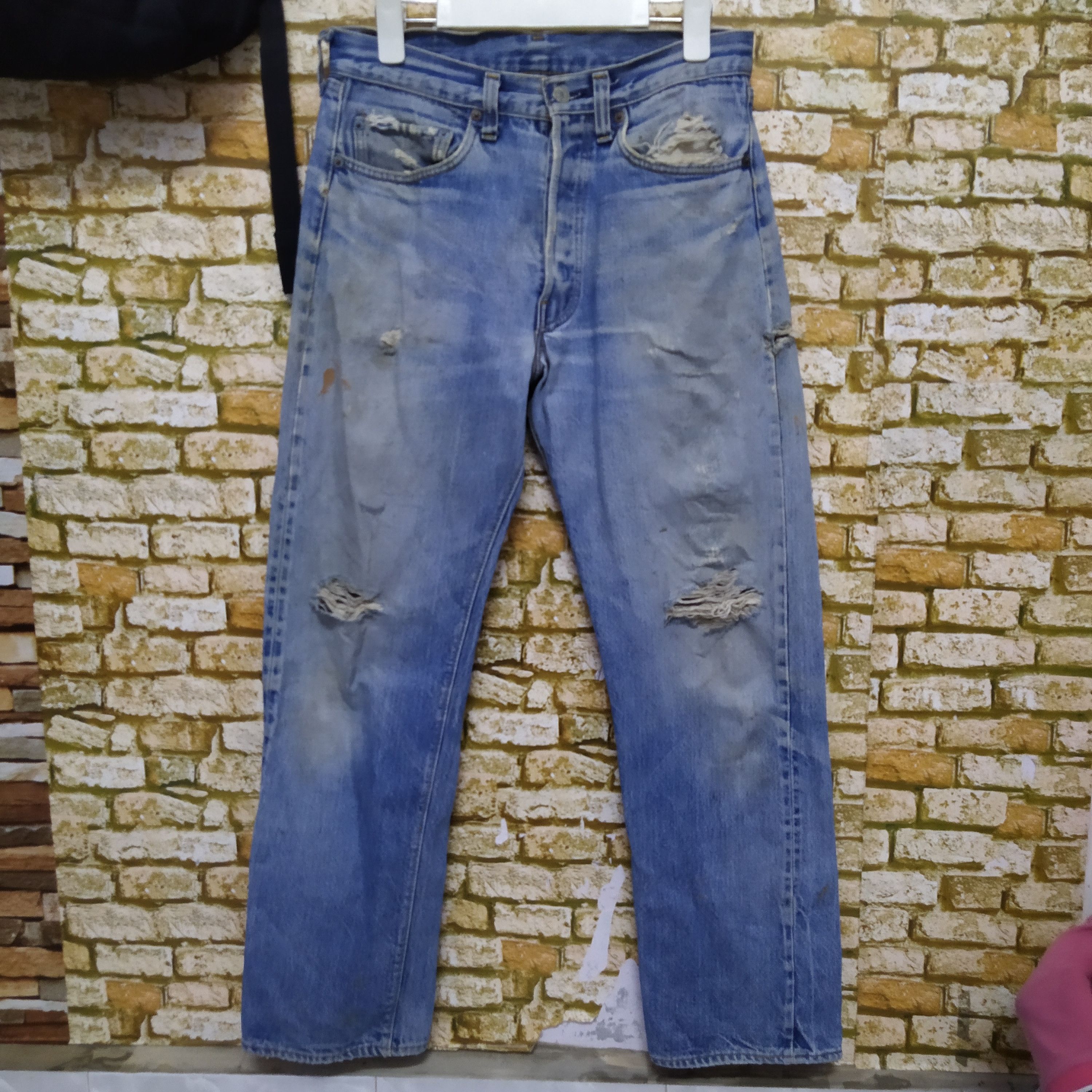 Levi's 80s LEVIS 501 Selvedge USA #6 DenimN (D551) W30 Size US 30 / EU 46 - 1 Thumbnail