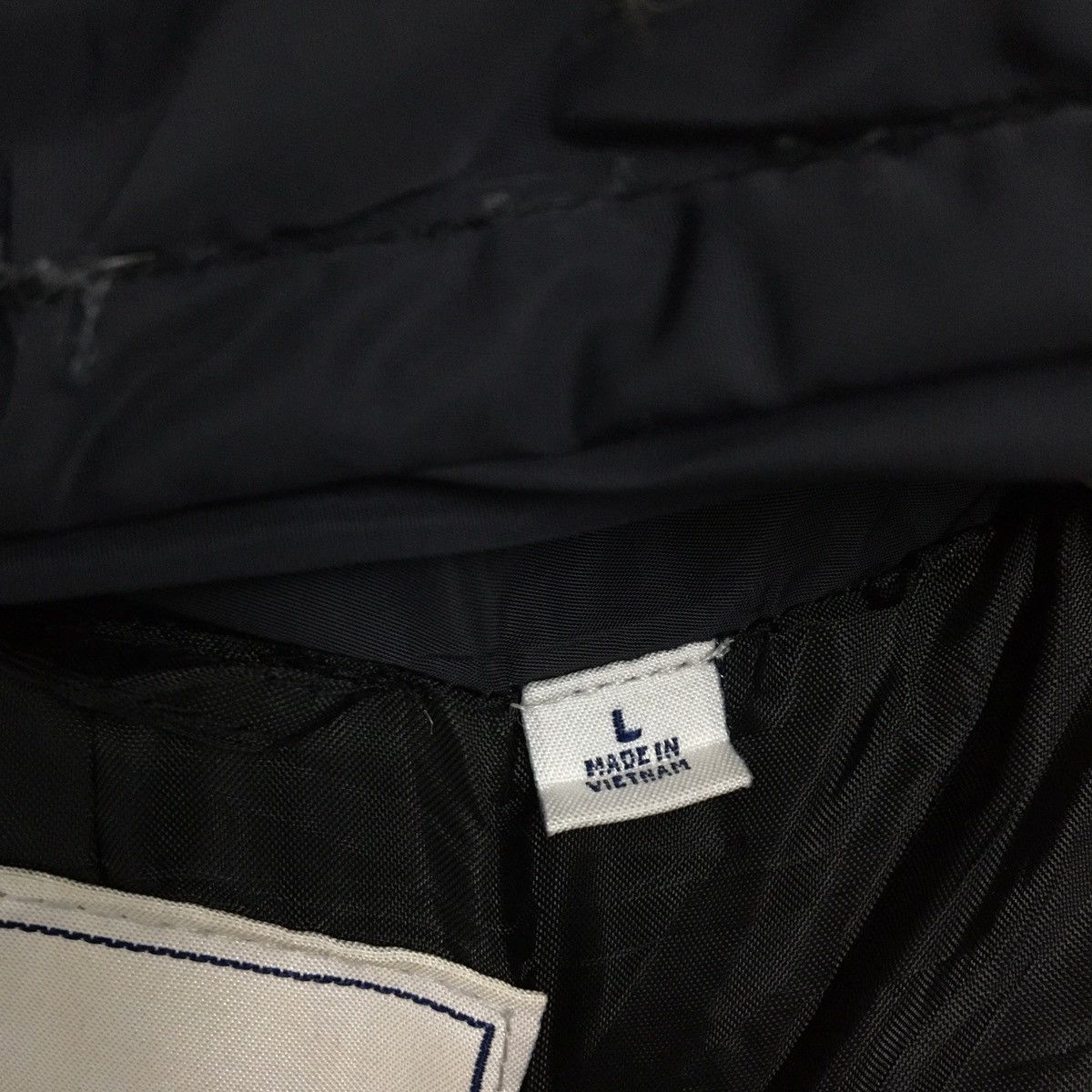Jun Takahashi × Undercover × Uniqlo Uniqlo Undercover uu by Jun Takahashi Light Jacket Hoodie L Size US L / EU 52-54 / 3 - 12 Thumbnail