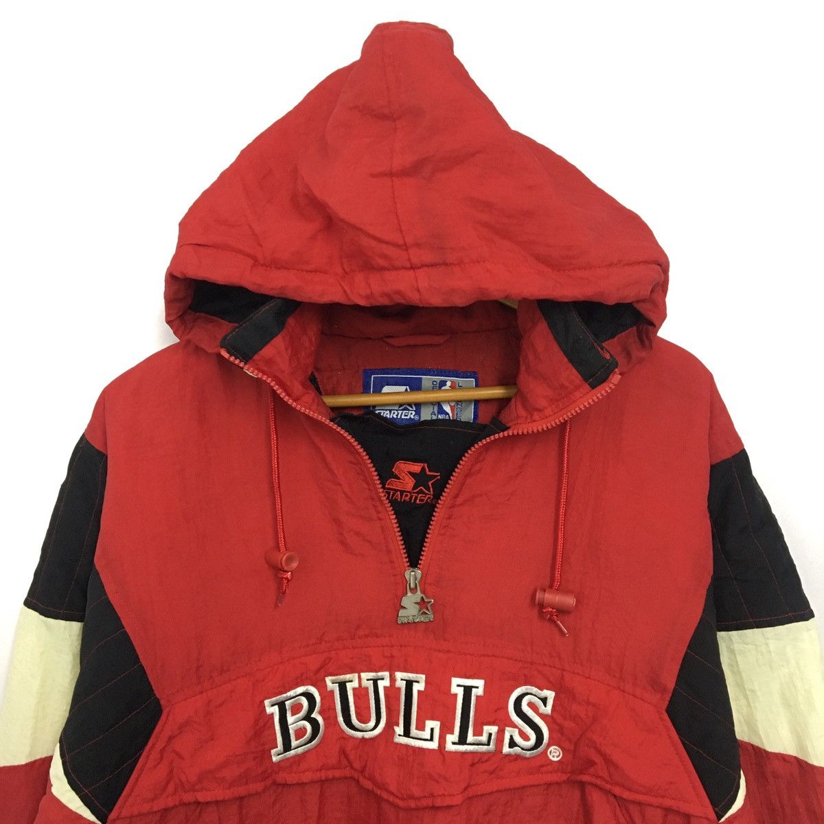 NBA × Starter Starter Chicago Bulls NBA Big Logo Spell Out Jacket Size M Size US M / EU 48-50 / 2 - 2 Thumbnail