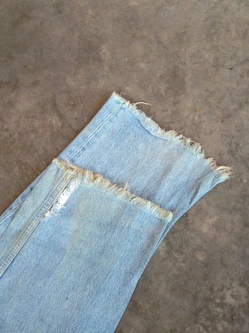 Levi's Vintage Levi's 501 Distressed Jeans 28x30 Size US 28 / EU 44 - 3 Thumbnail
