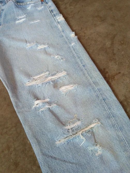 Levi's Vintage Levi's 501 Distressed Jeans 28x30 Size US 28 / EU 44 - 9 Thumbnail