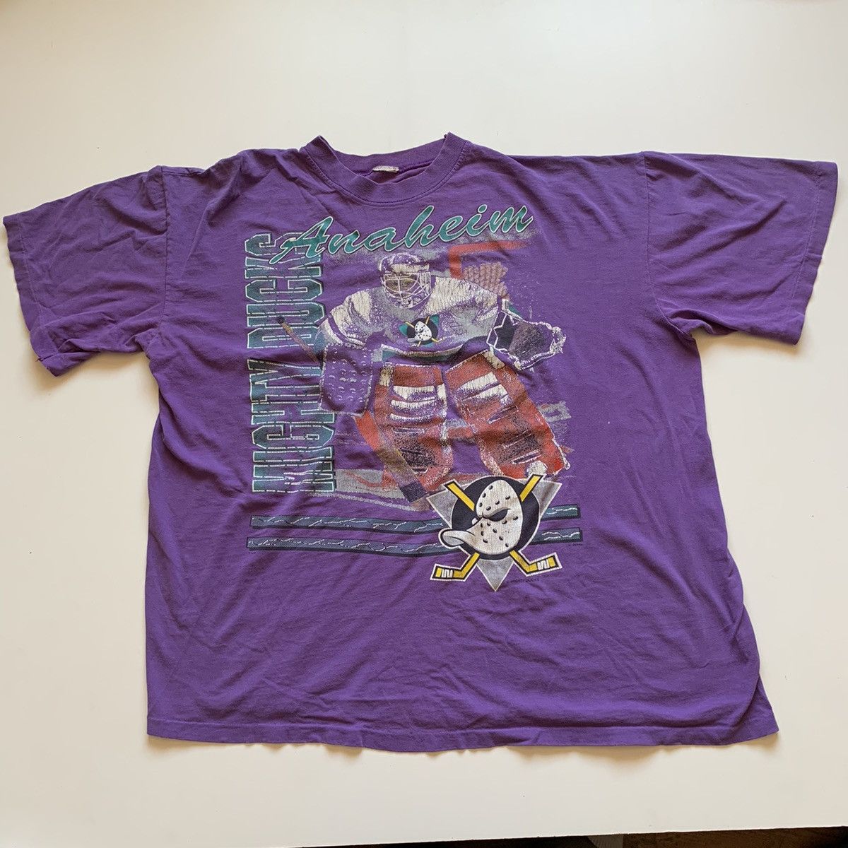 NHL Vintage 90s Anaheim Mighty Ducks NHL Goalie Graphic T Shirt Size US XXL / EU 58 / 5 - 1 Thumbnail