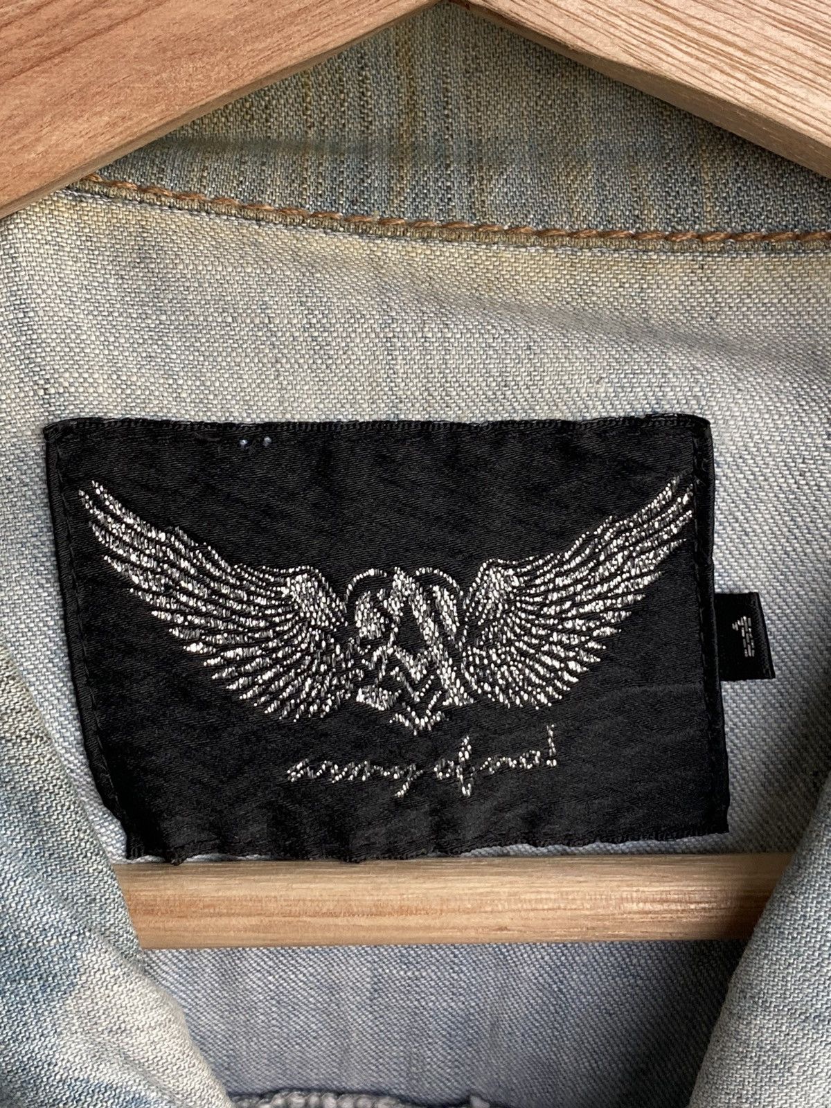 Japanese Brand Vintage Angel Chrome Wings Hearts Crest /Travis Flacko Scott Size US M / EU 48-50 / 2 - 10 Thumbnail