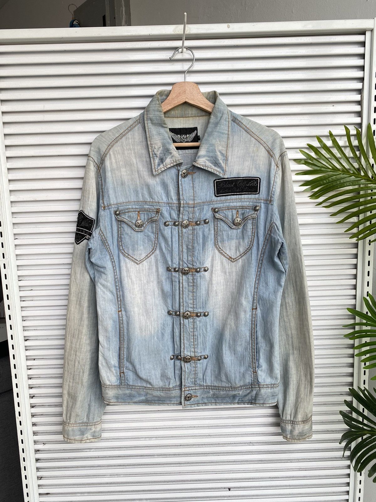 Japanese Brand Vintage Angel Chrome Wings Hearts Crest /Travis Flacko Scott Size US M / EU 48-50 / 2 - 2 Thumbnail