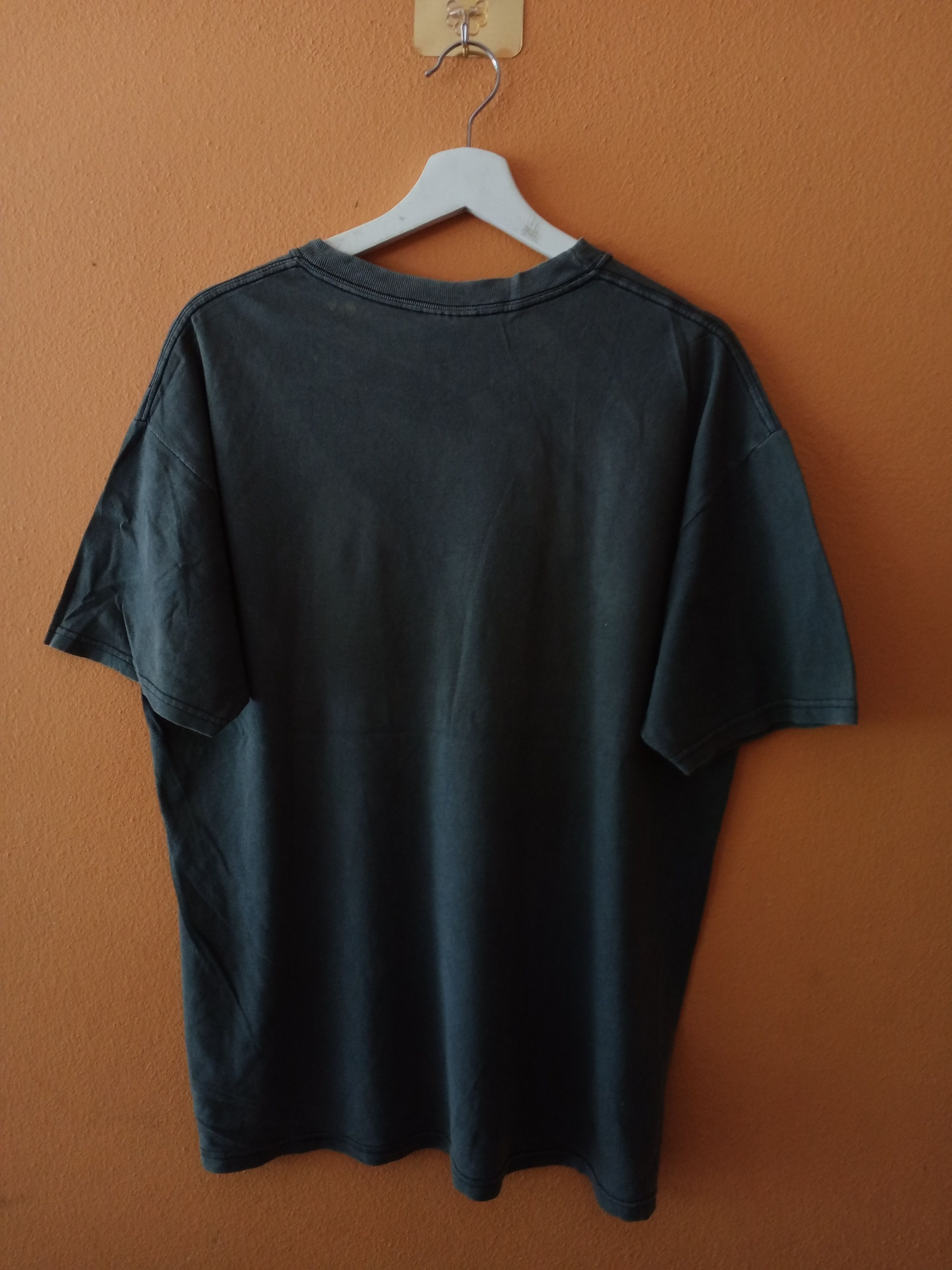 Thrasher Vintage 90s"The New Religion Worldwide" Tee Size US M / EU 48-50 / 2 - 4 Thumbnail